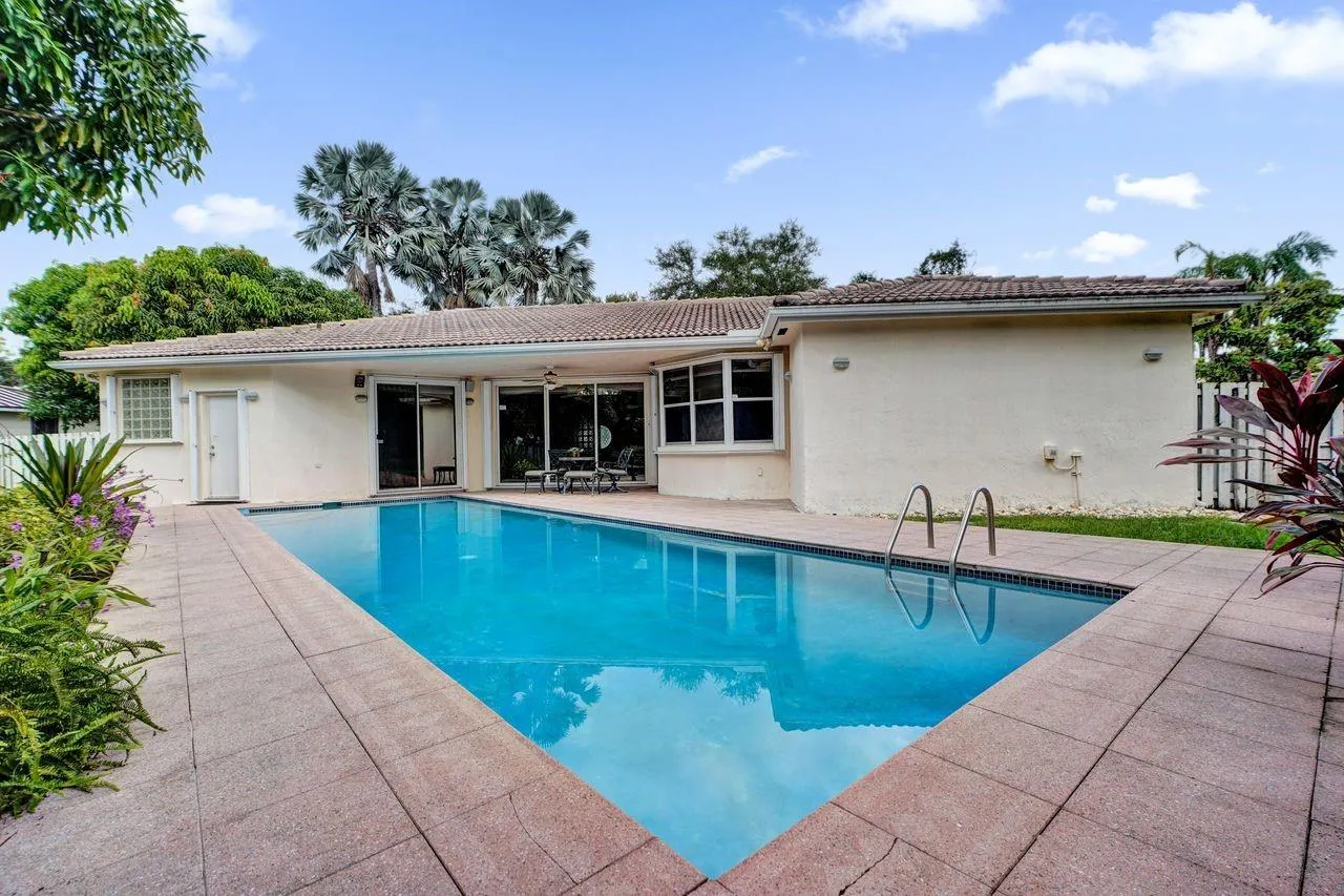8128 SW 172nd Ter