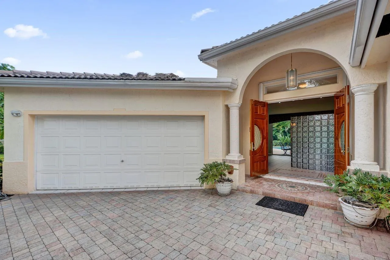 8128 SW 172nd Ter