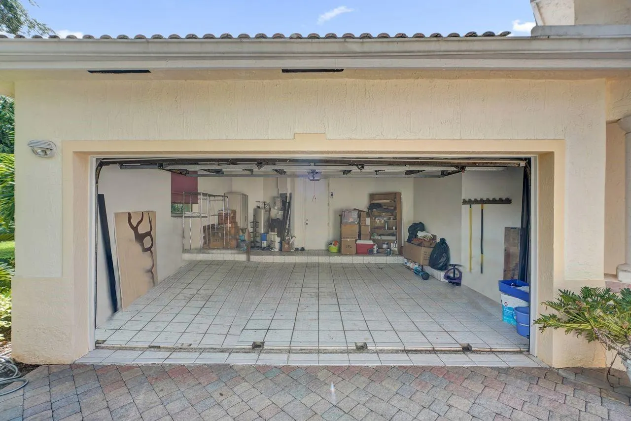 8128 SW 172nd Ter