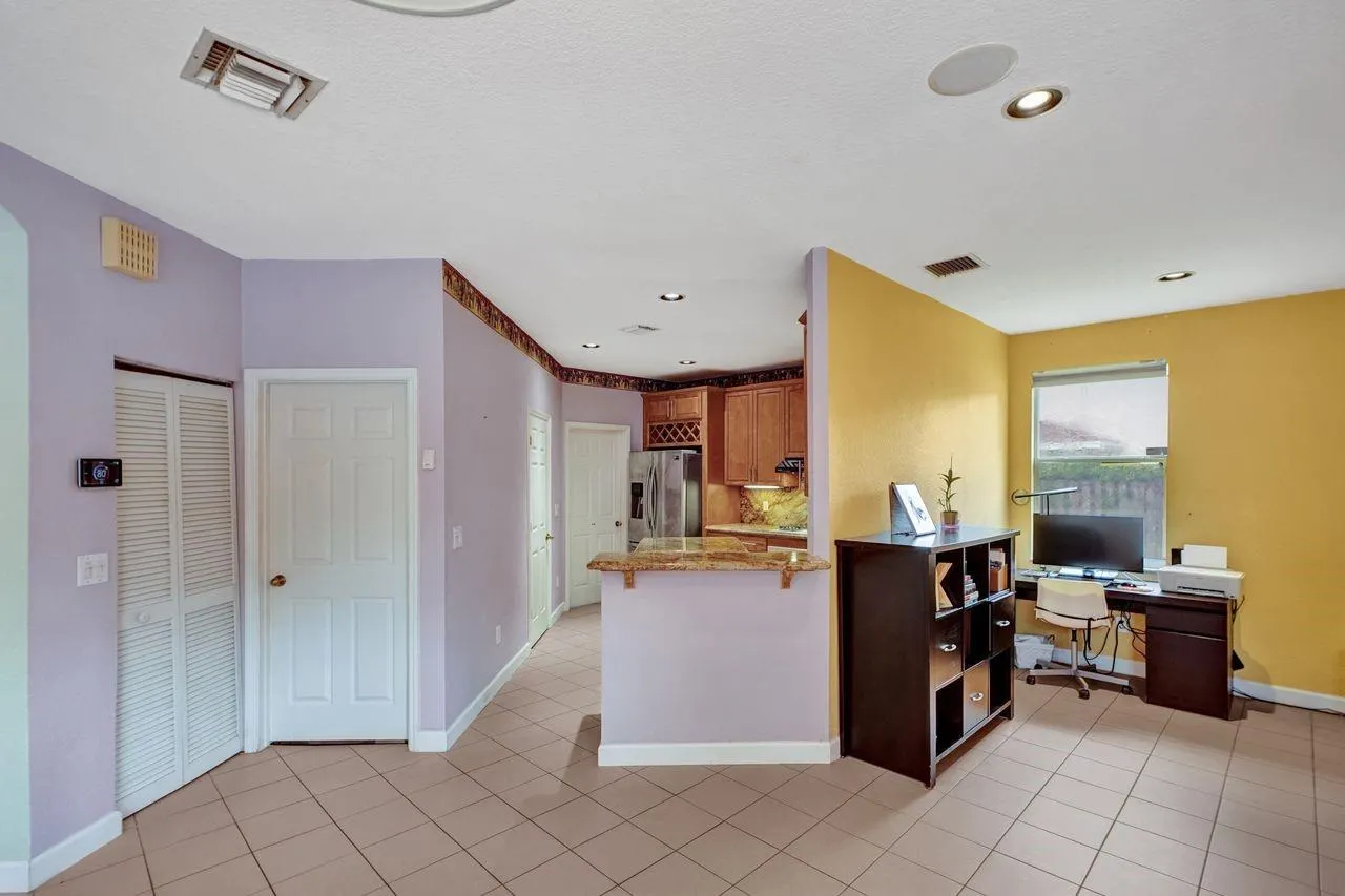 8128 SW 172nd Ter