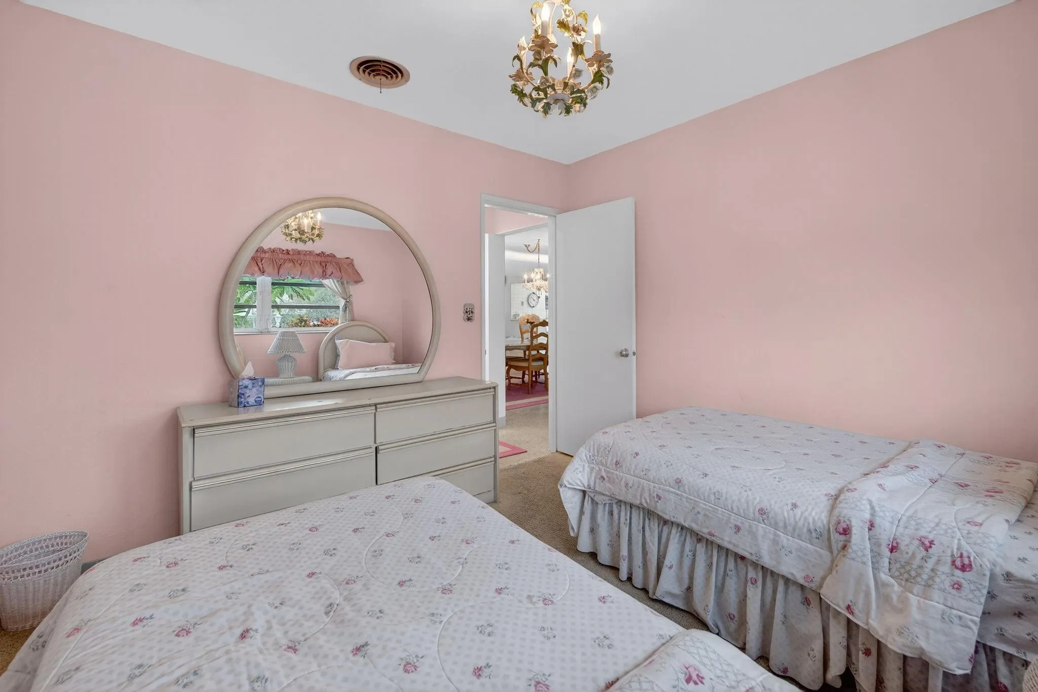 2048 Coco Palm Pl