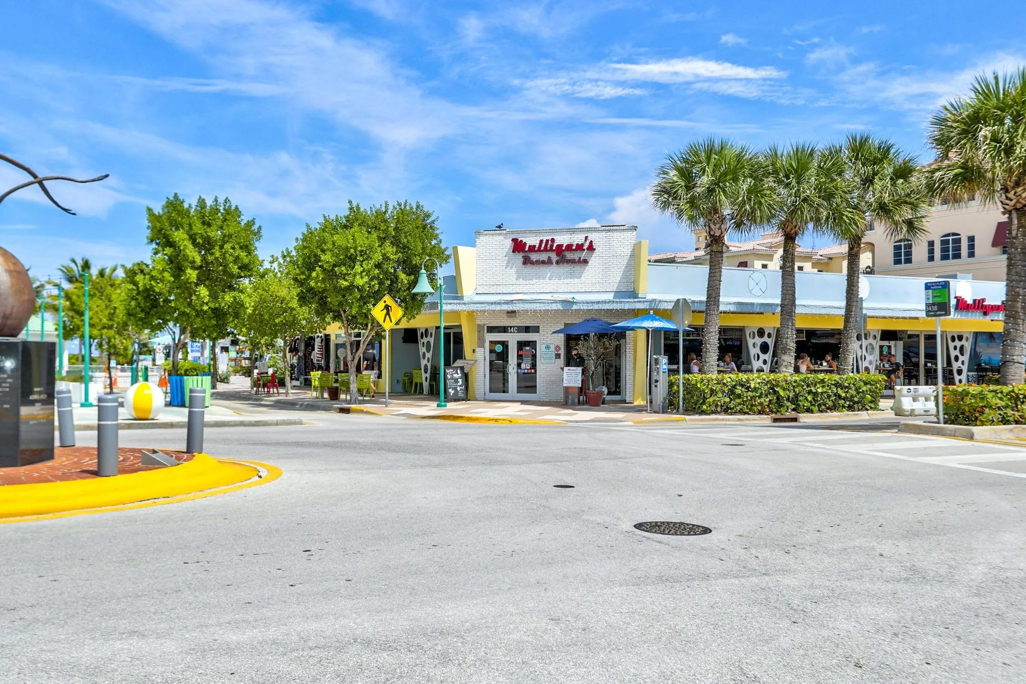 2048 Coco Palm Pl