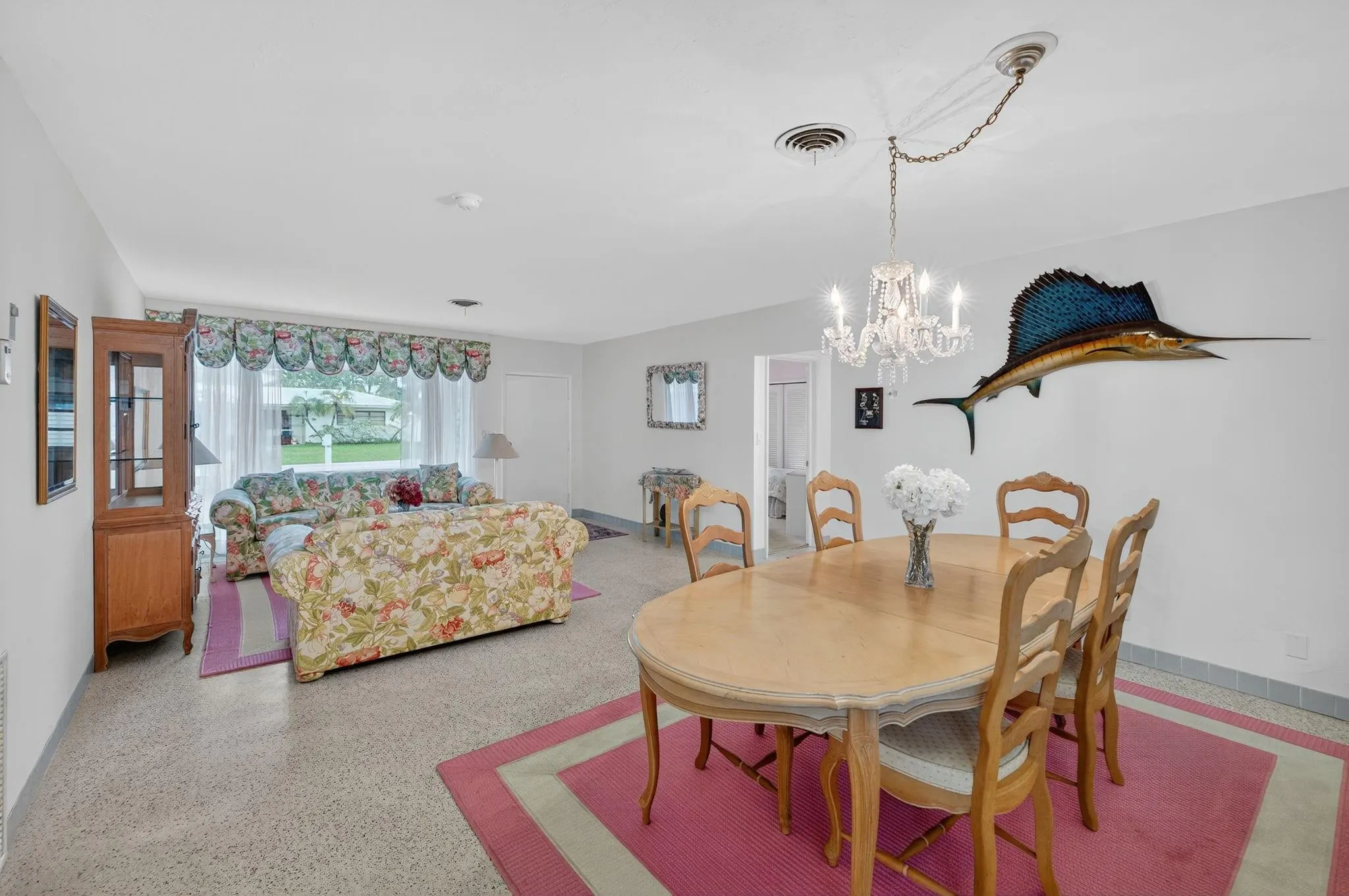 2048 Coco Palm Pl