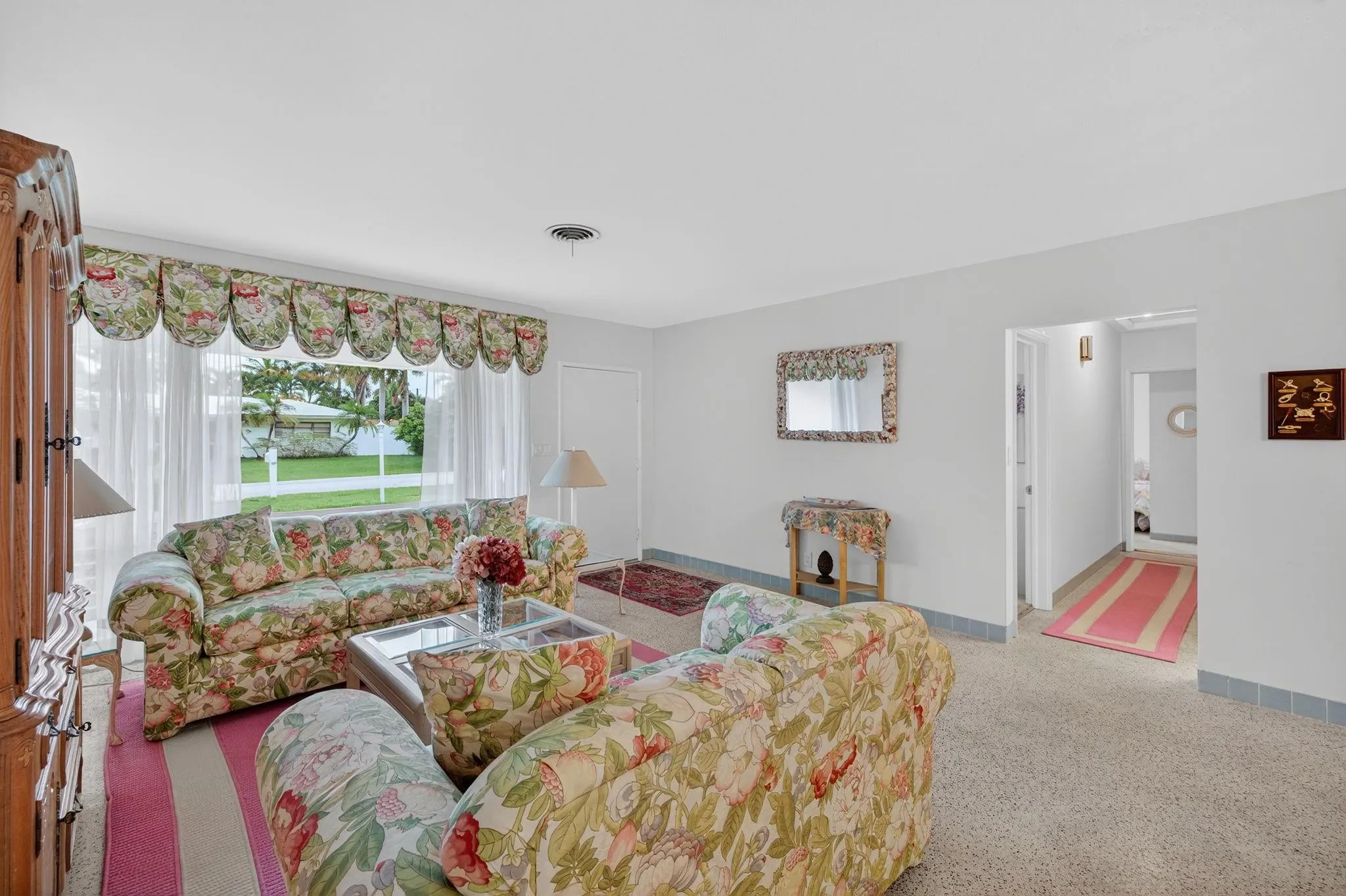 2048 Coco Palm Pl