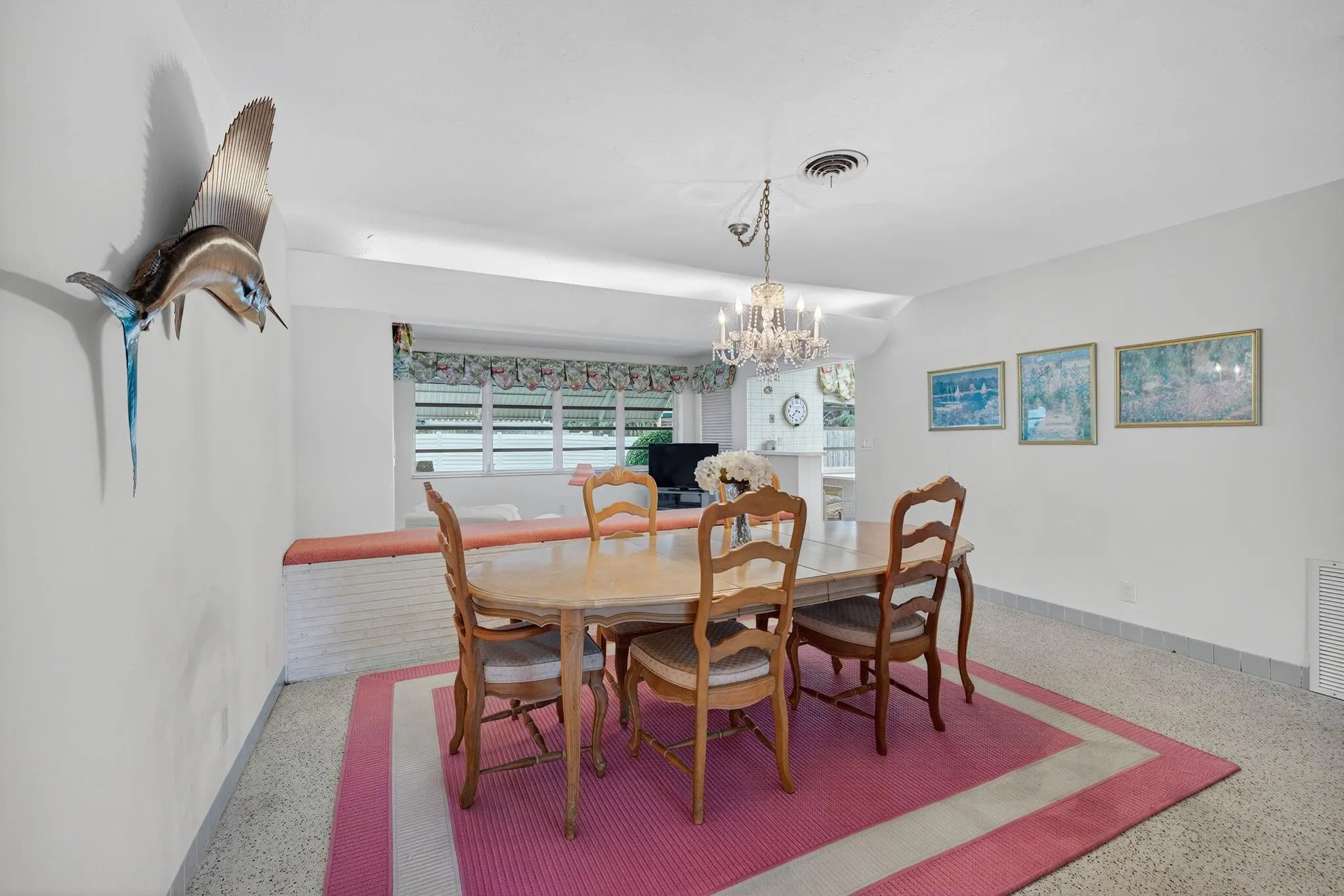 2048 Coco Palm Pl