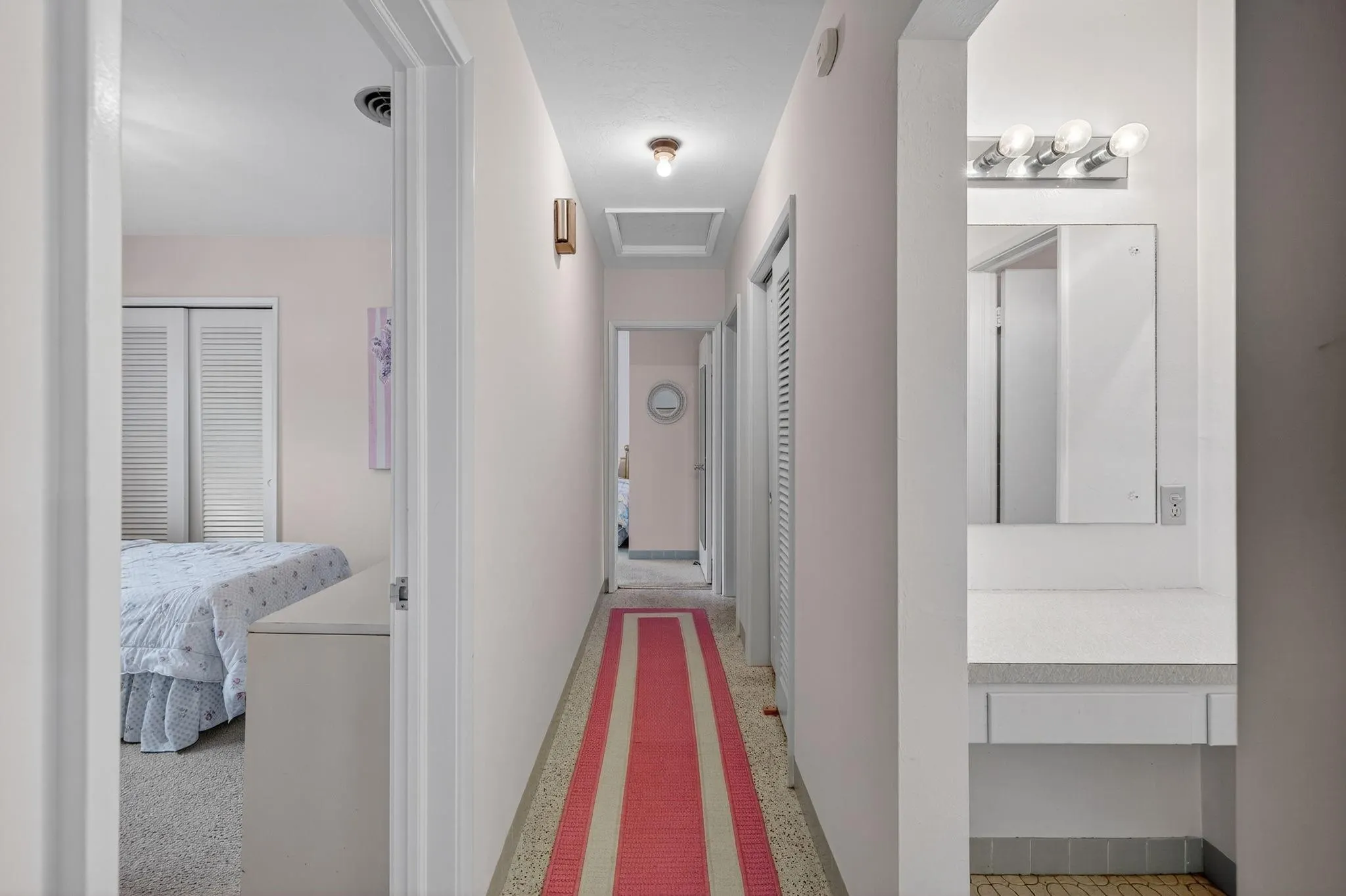2048 Coco Palm Pl