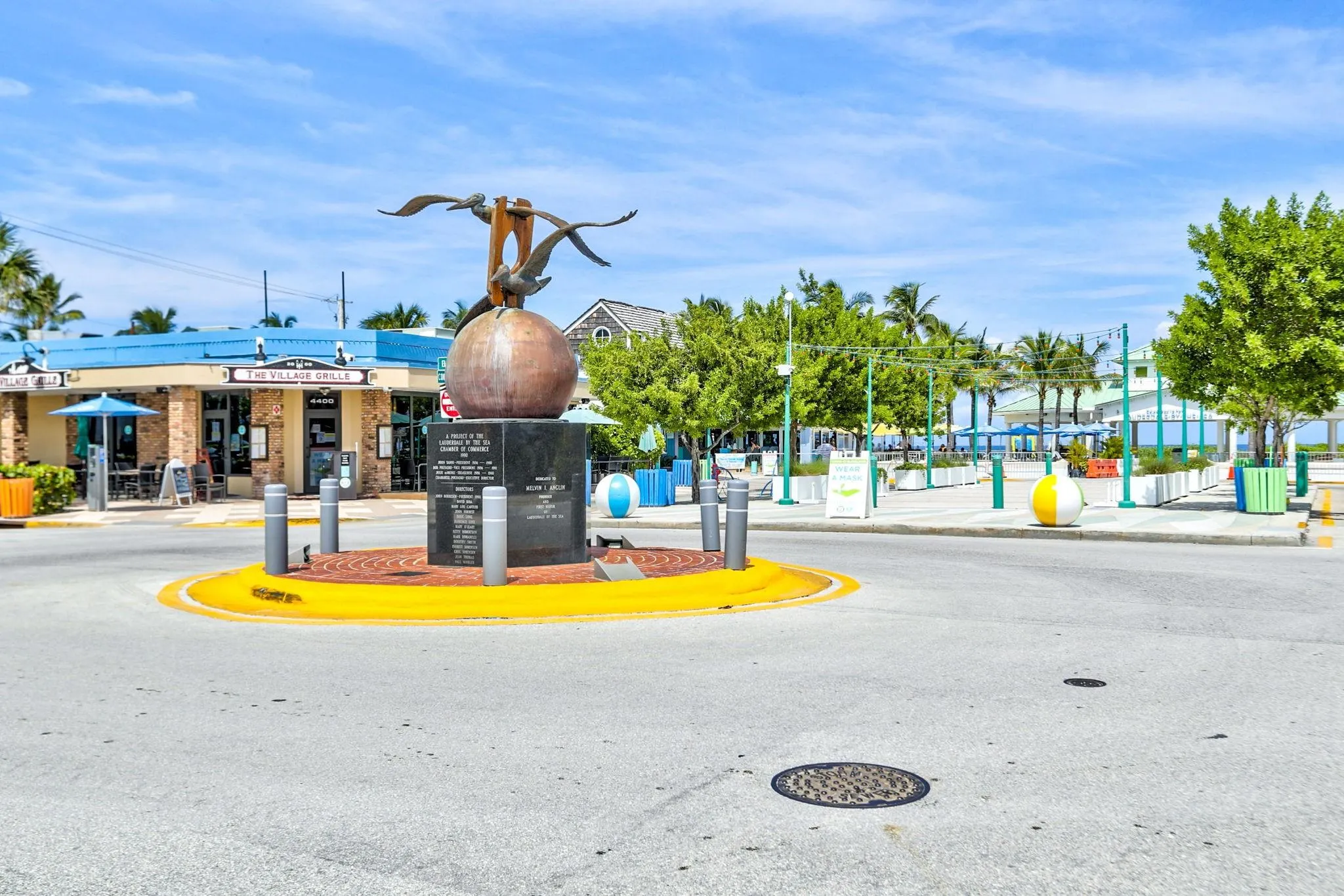 2048 Coco Palm Pl