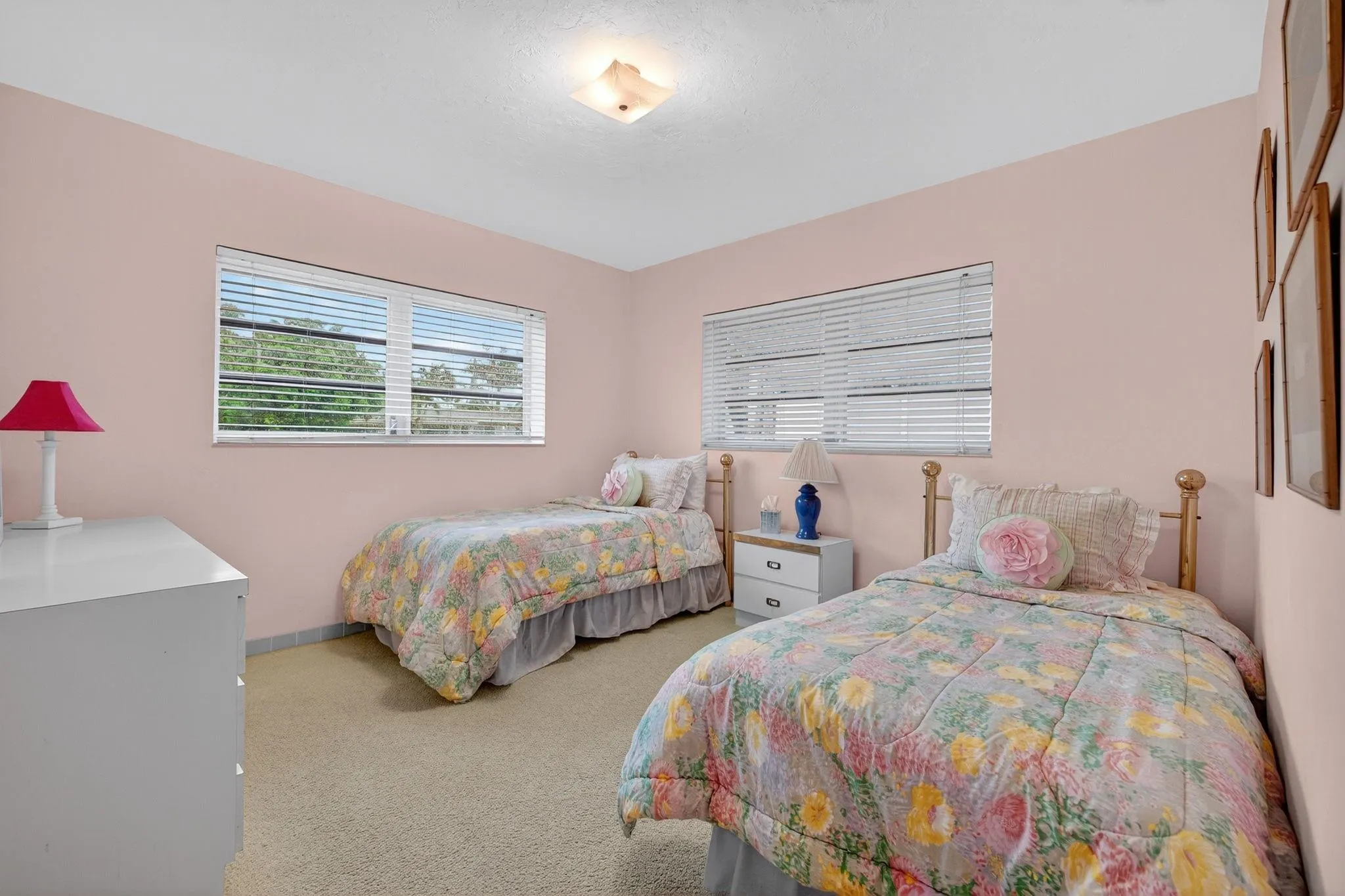2048 Coco Palm Pl