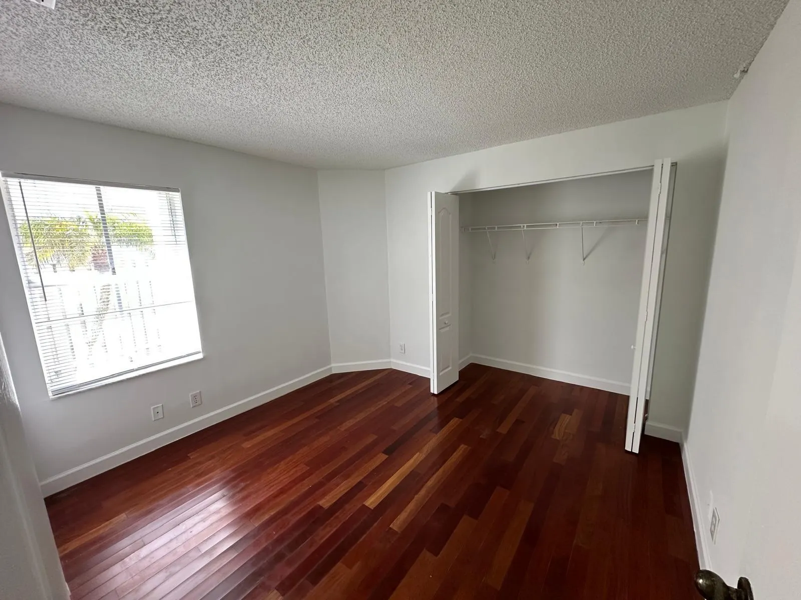 1051 BRIAR RIDGE RD