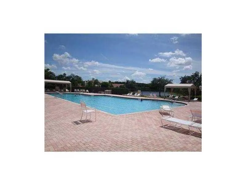 1051 BRIAR RIDGE RD