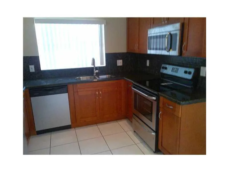 1051 BRIAR RIDGE RD