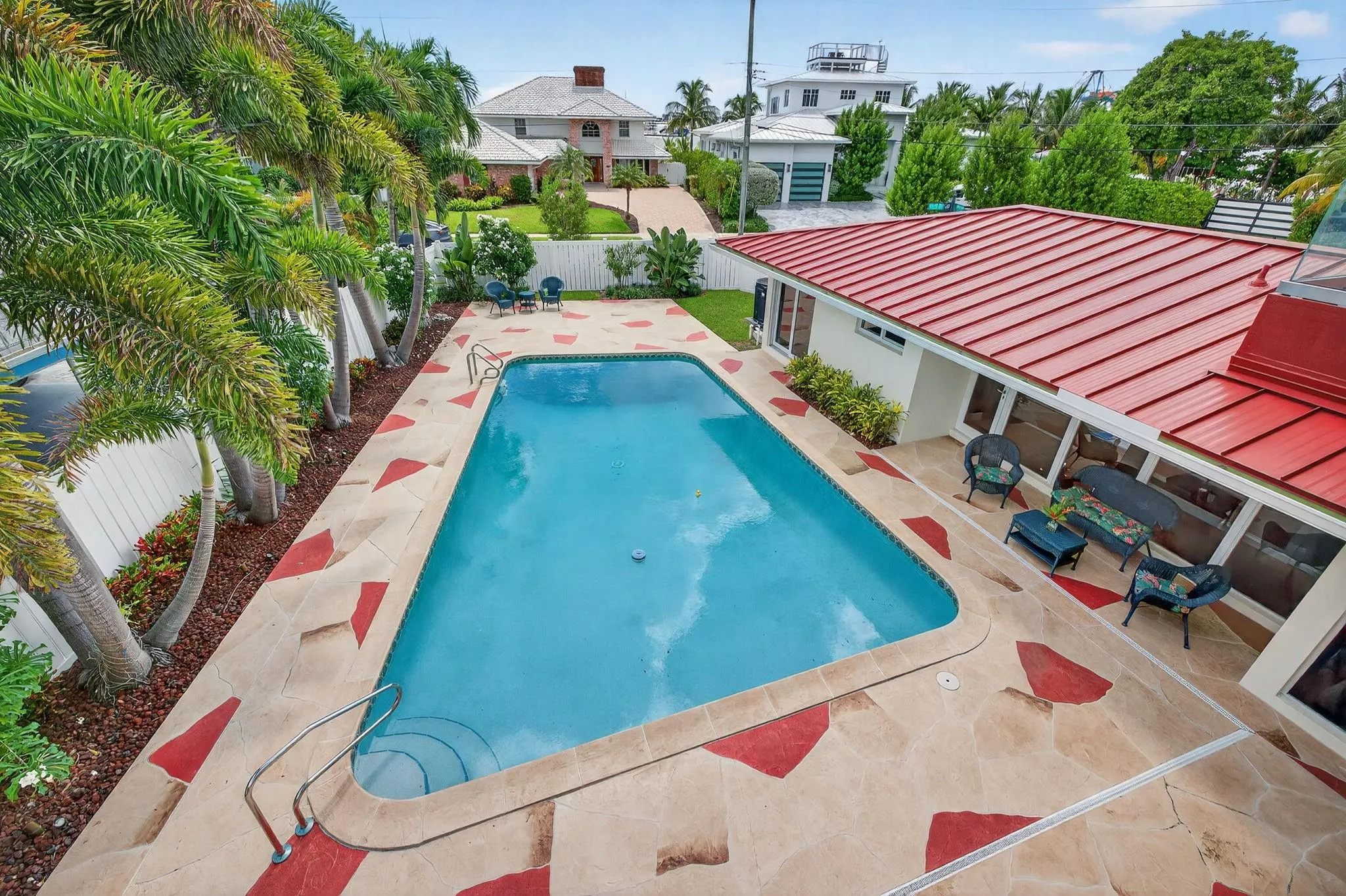 2024 Harbourview Drive