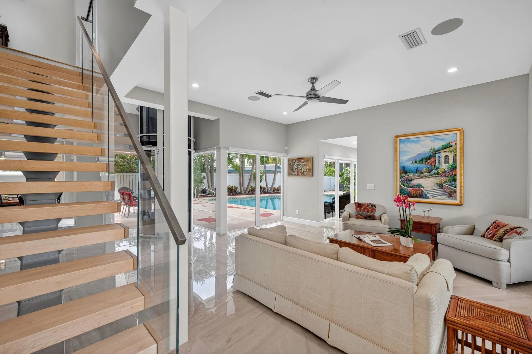 2024 Harbourview Drive