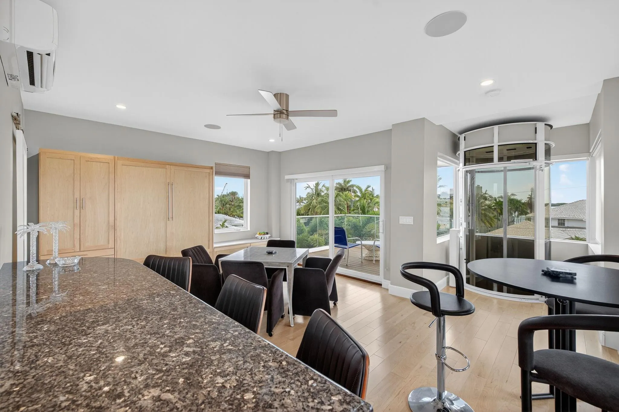 2024 Harbourview Drive