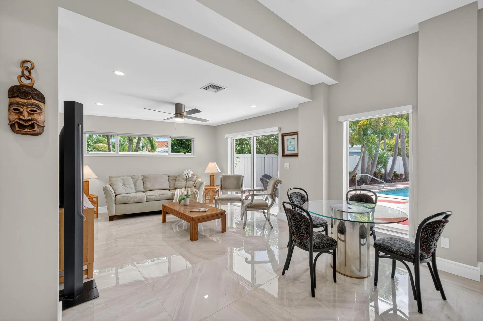 2024 Harbourview Drive