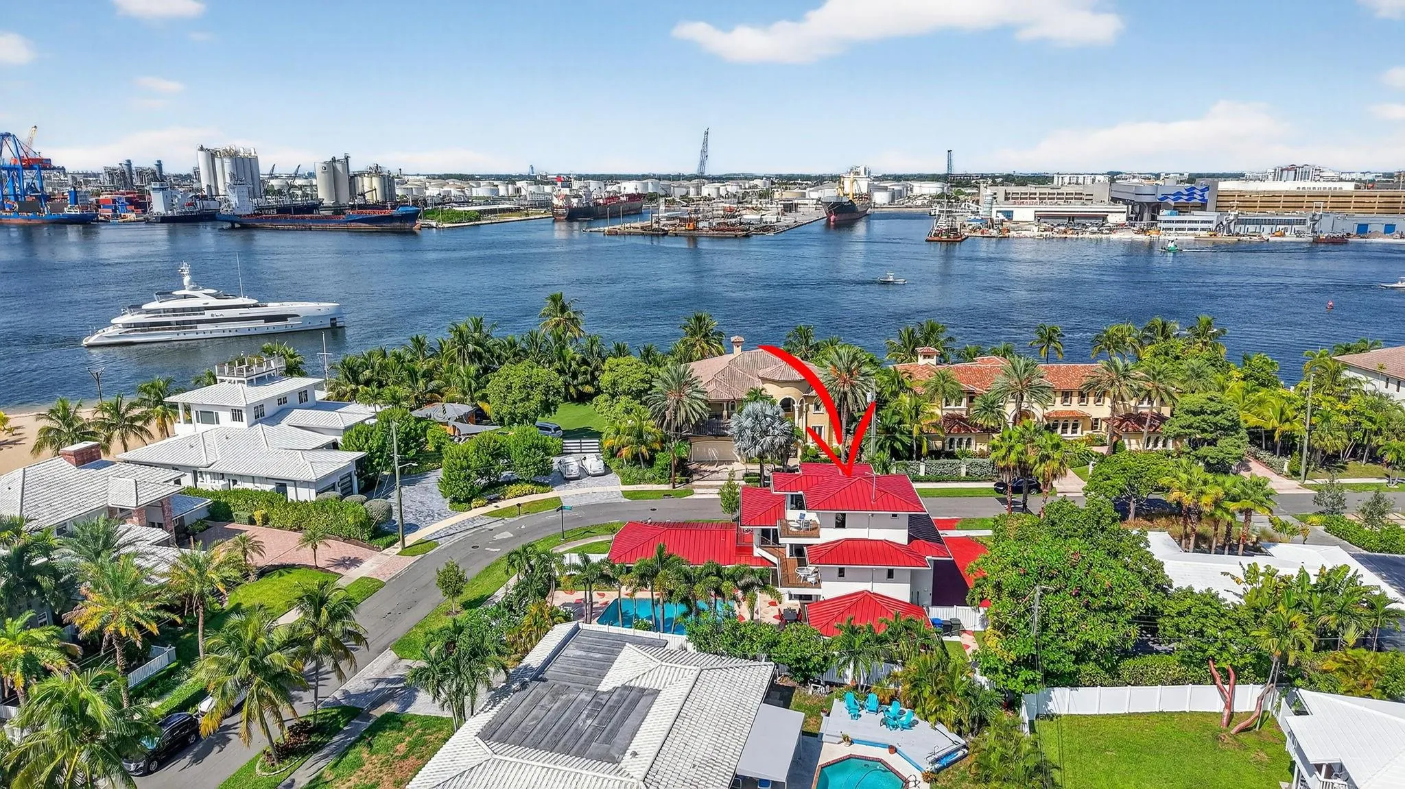 2024 Harbourview Drive