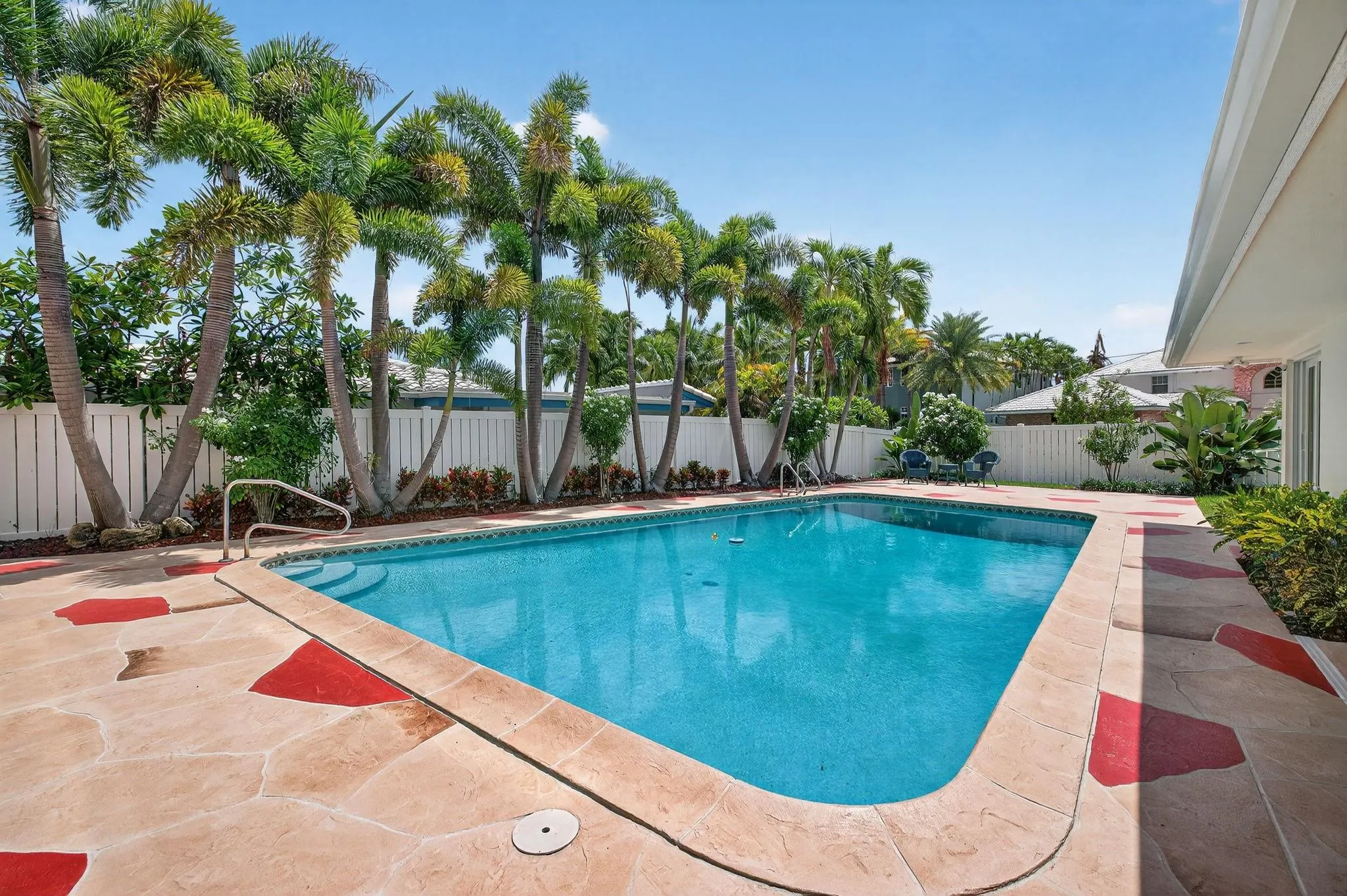 2024 Harbourview Drive