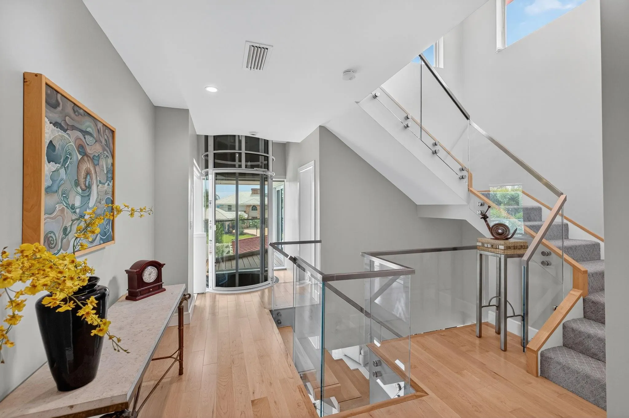 2024 Harbourview Drive