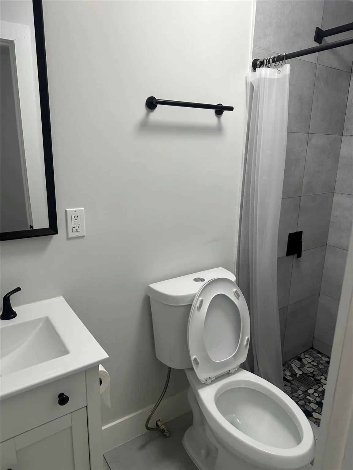 1639 Madison St, #11B