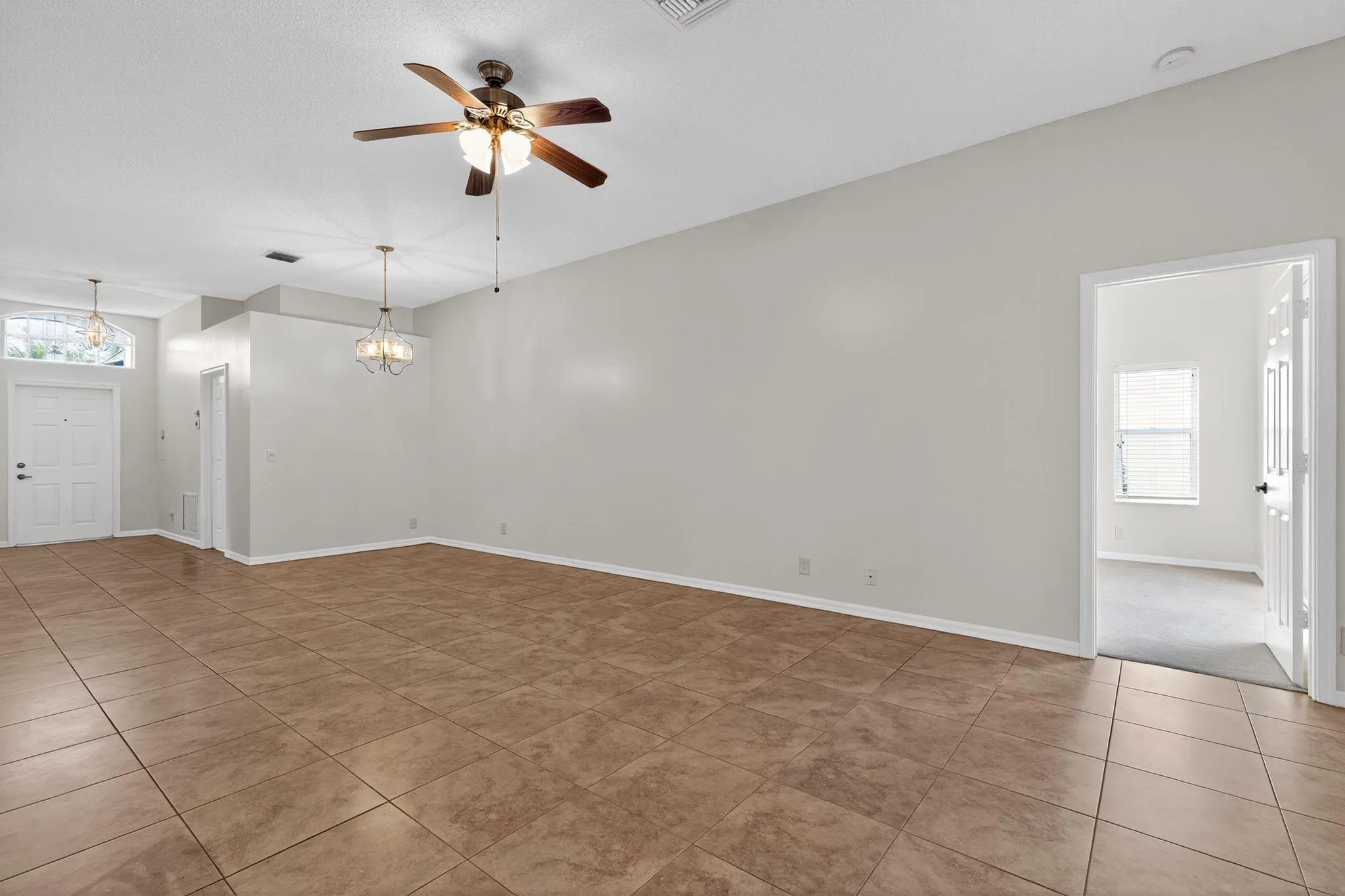 7280 SE Magellan Lane