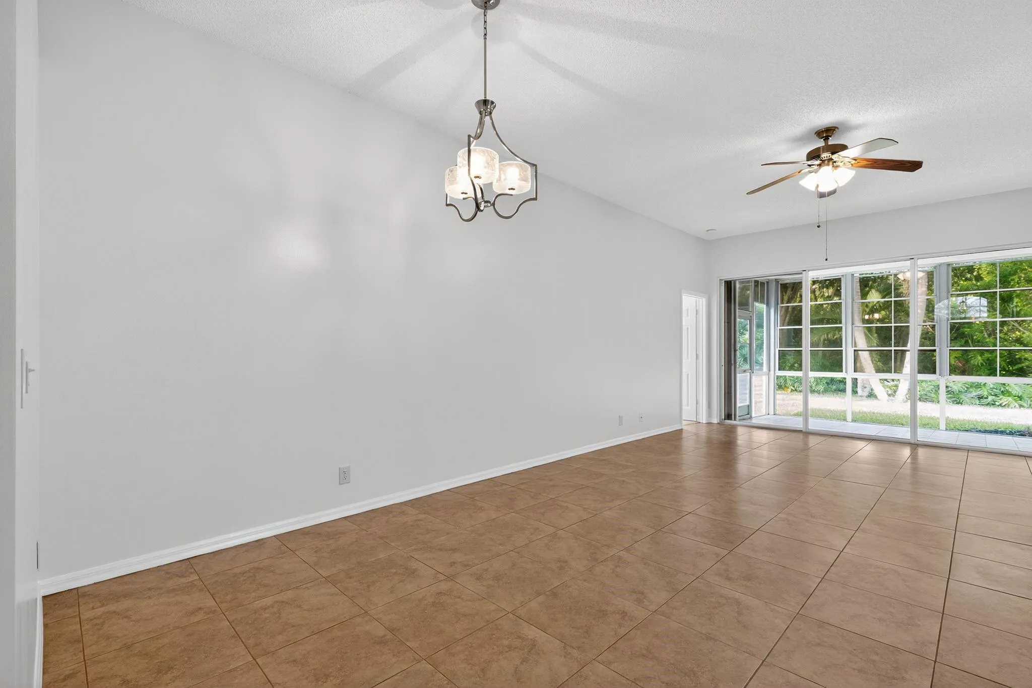 7280 SE Magellan Lane