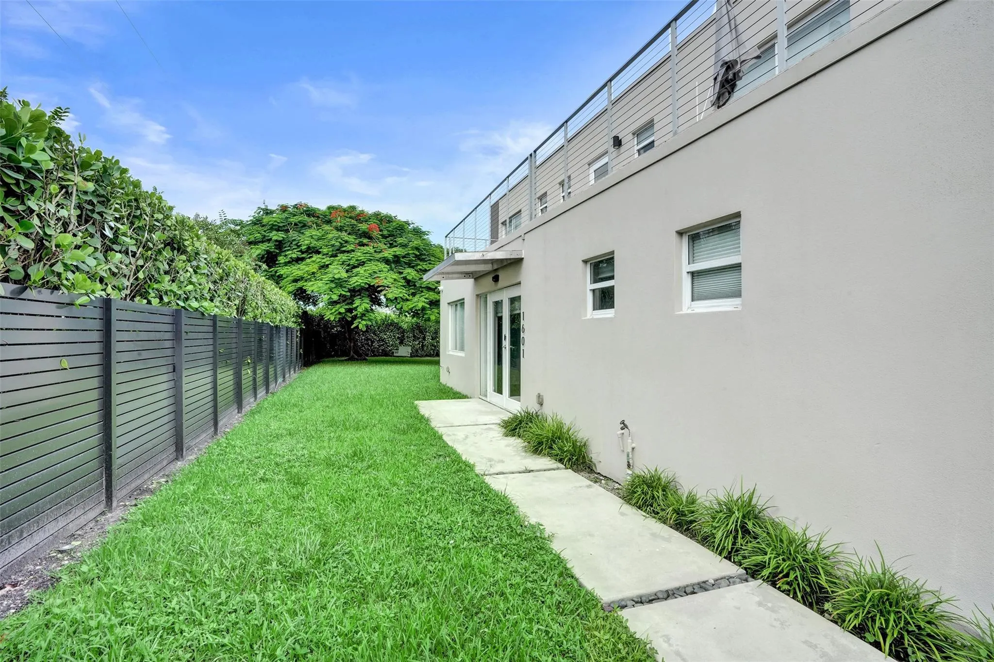 1601 NW 6th Ave