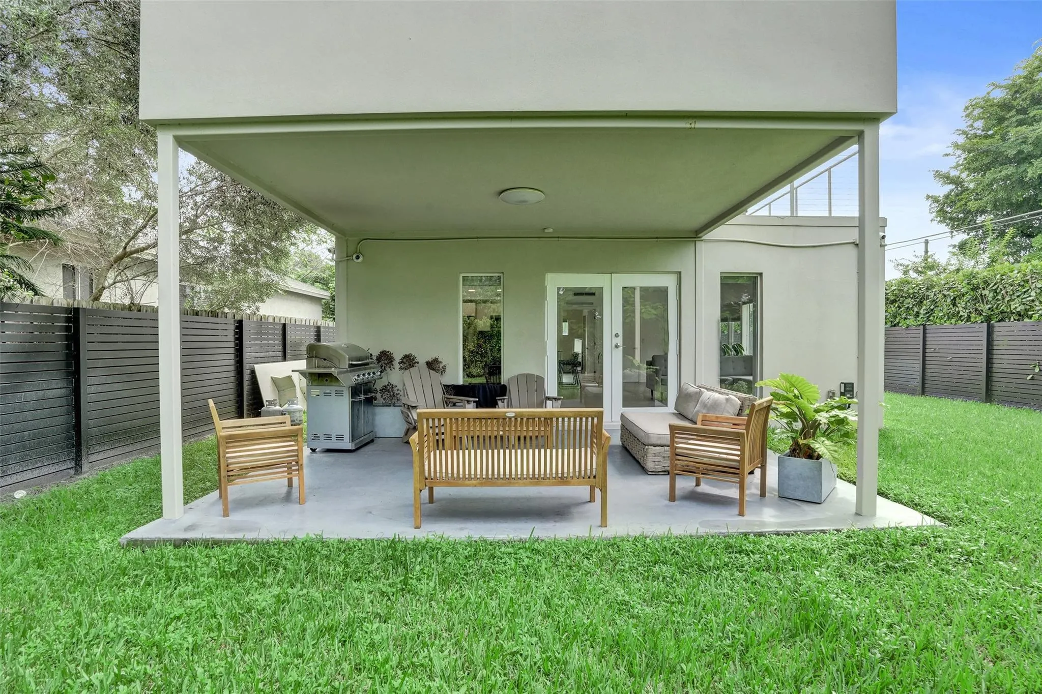 1601 NW 6th Ave
