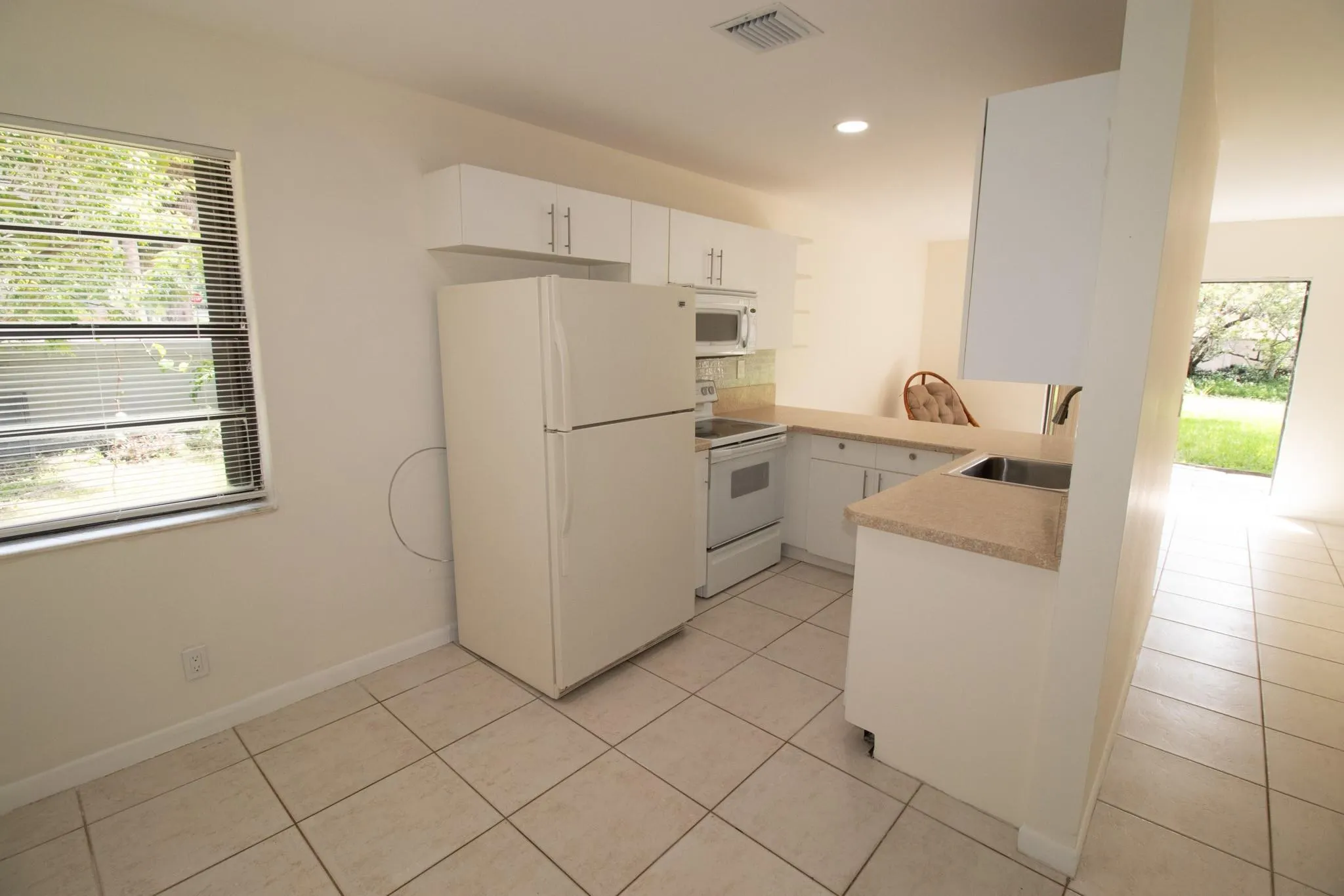 9732 NW 14th St, #39