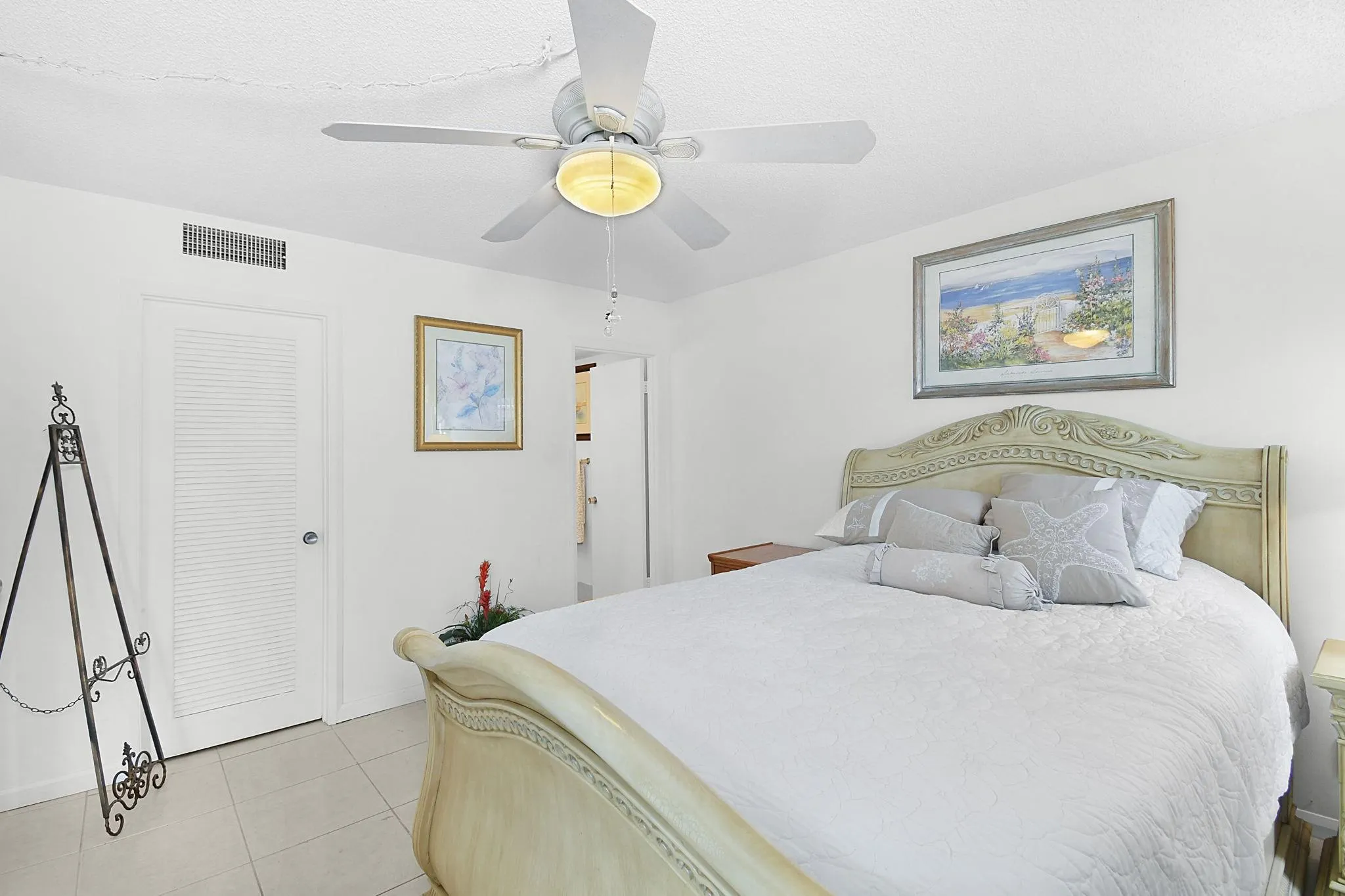 3412 NE Causeway Blvd, #103