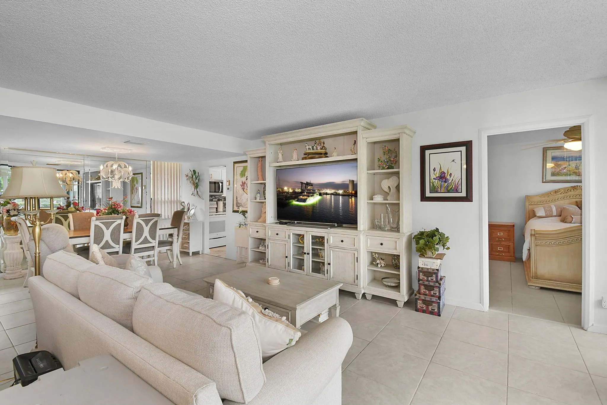 3412 NE Causeway Blvd, #103