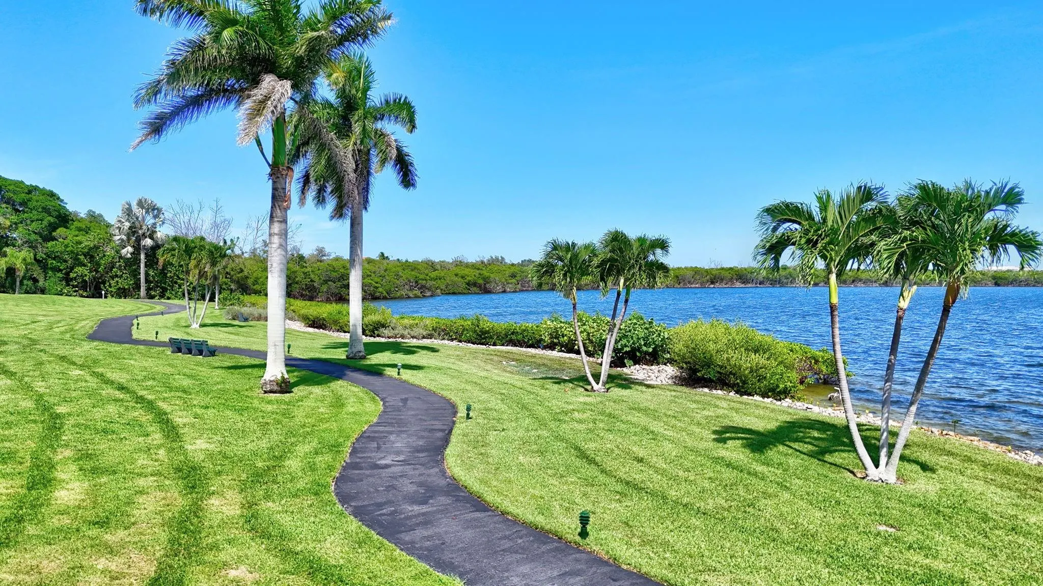 3412 NE Causeway Blvd, #103