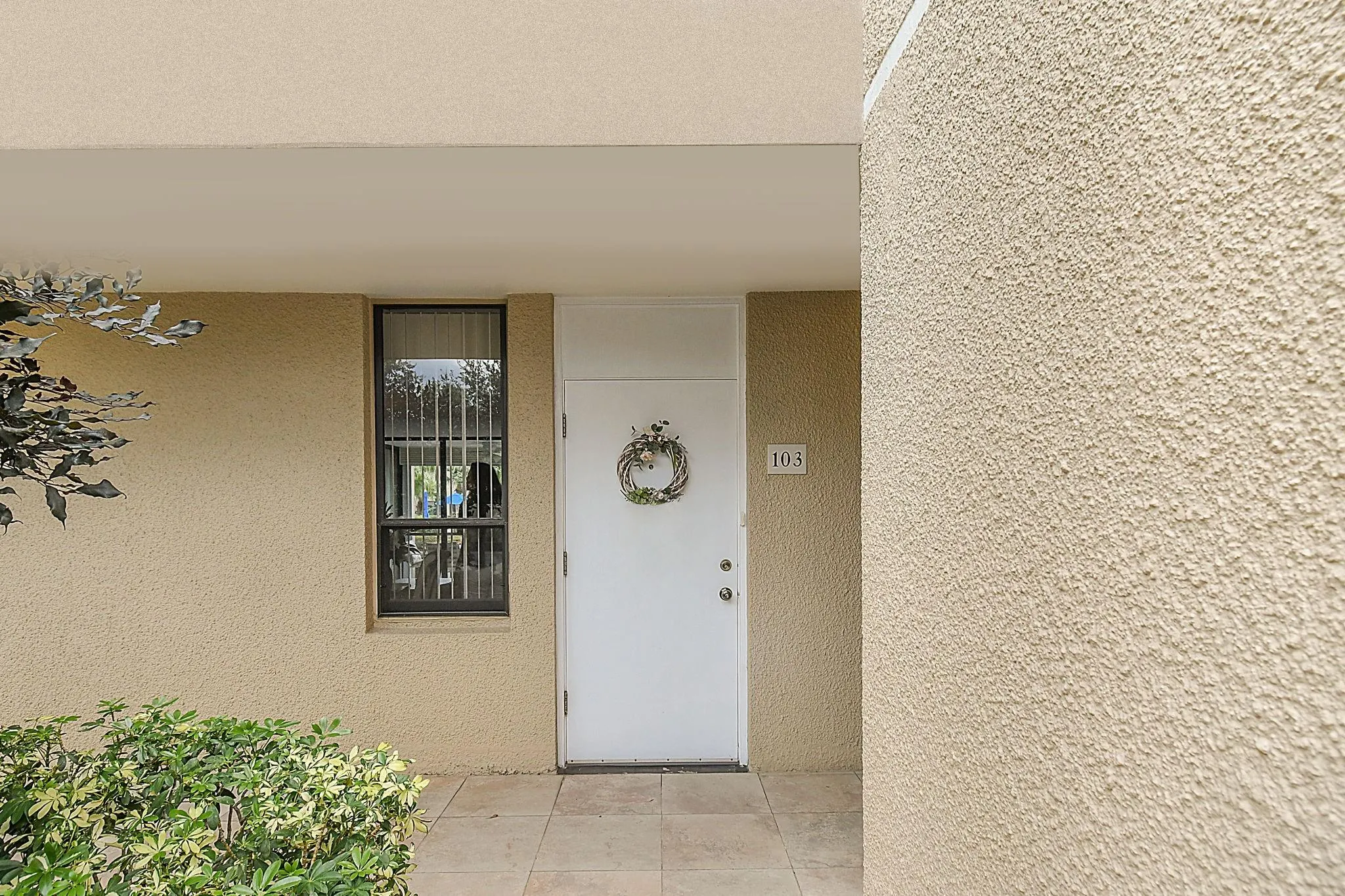 3412 NE Causeway Blvd, #103