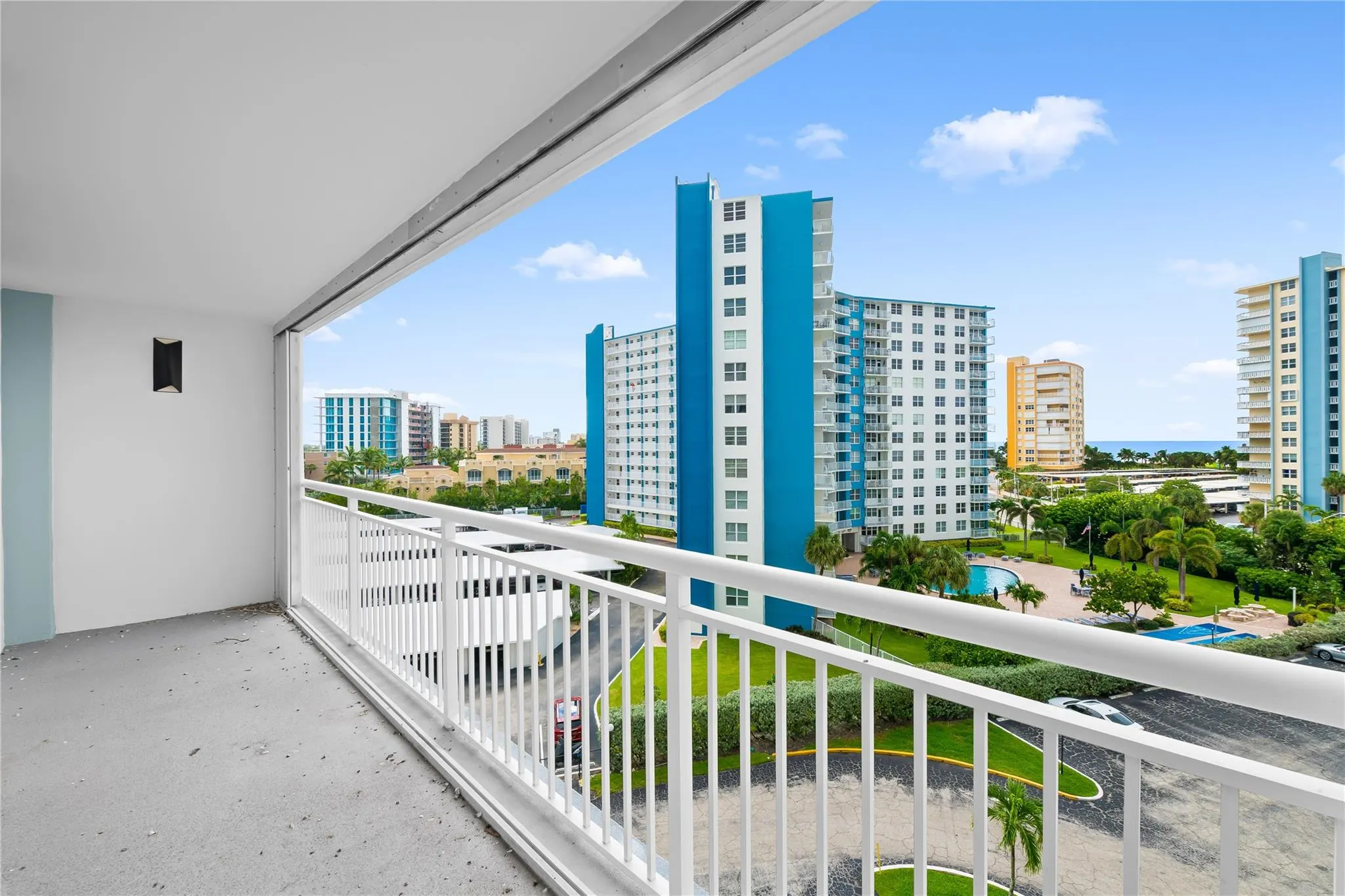 201 N Ocean Blvd, #611