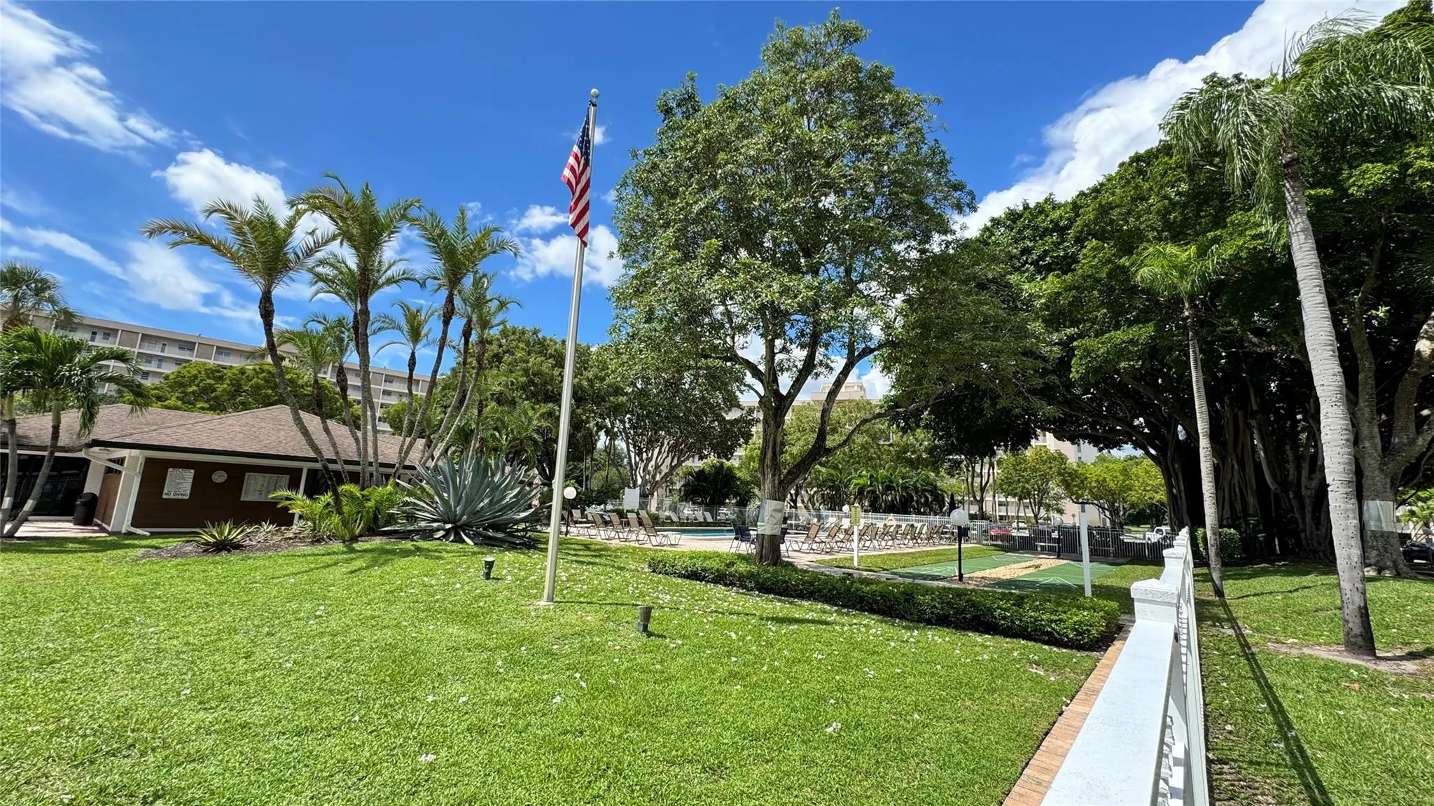 2650 S Course Dr, #401
