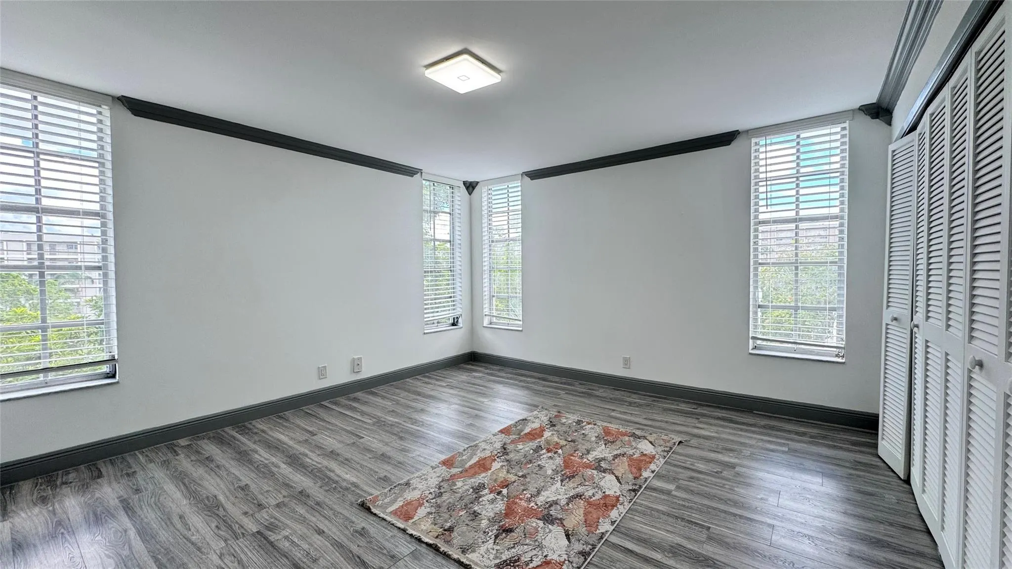 2650 S Course Dr, #401