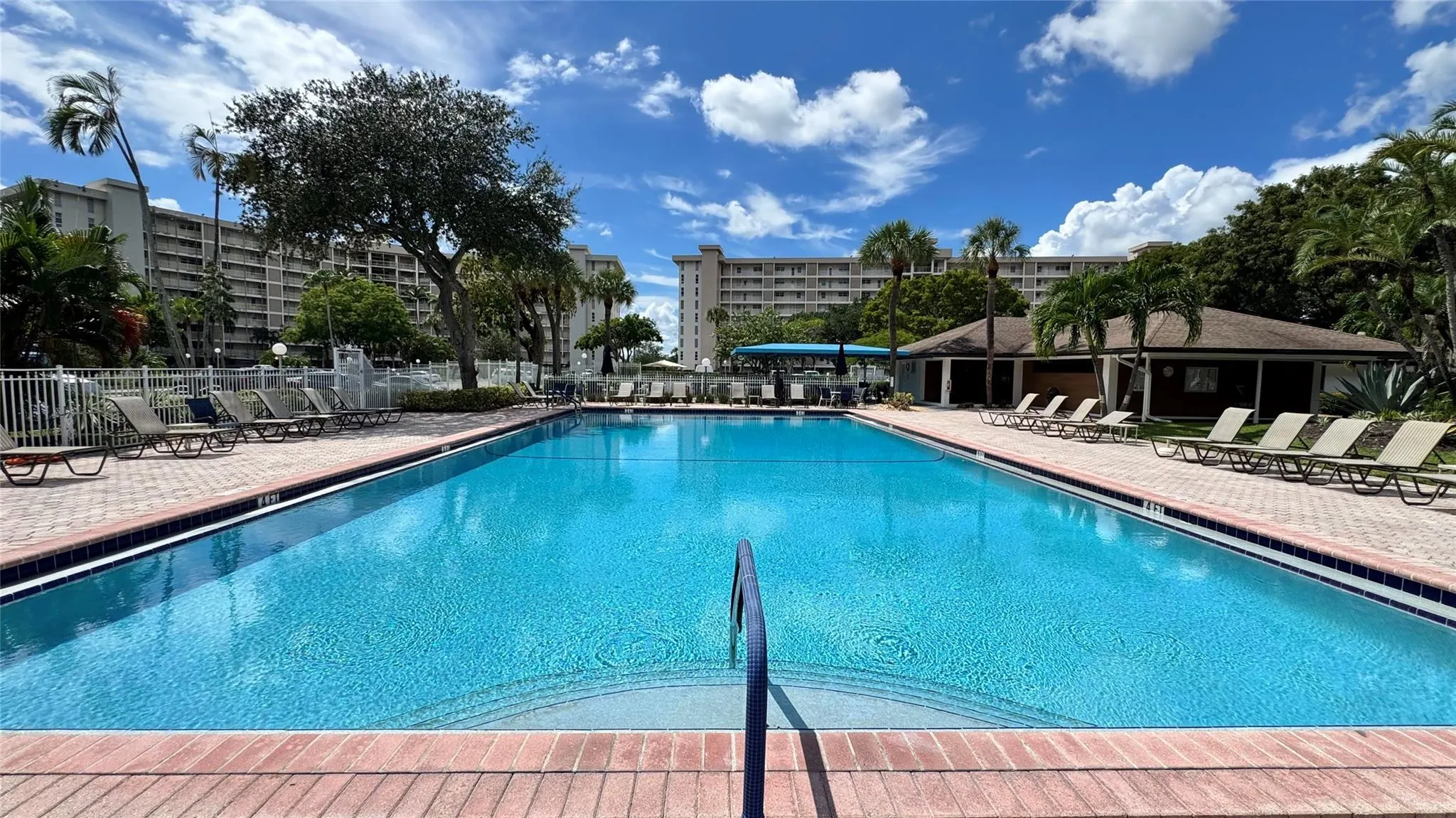 2650 S Course Dr, #401