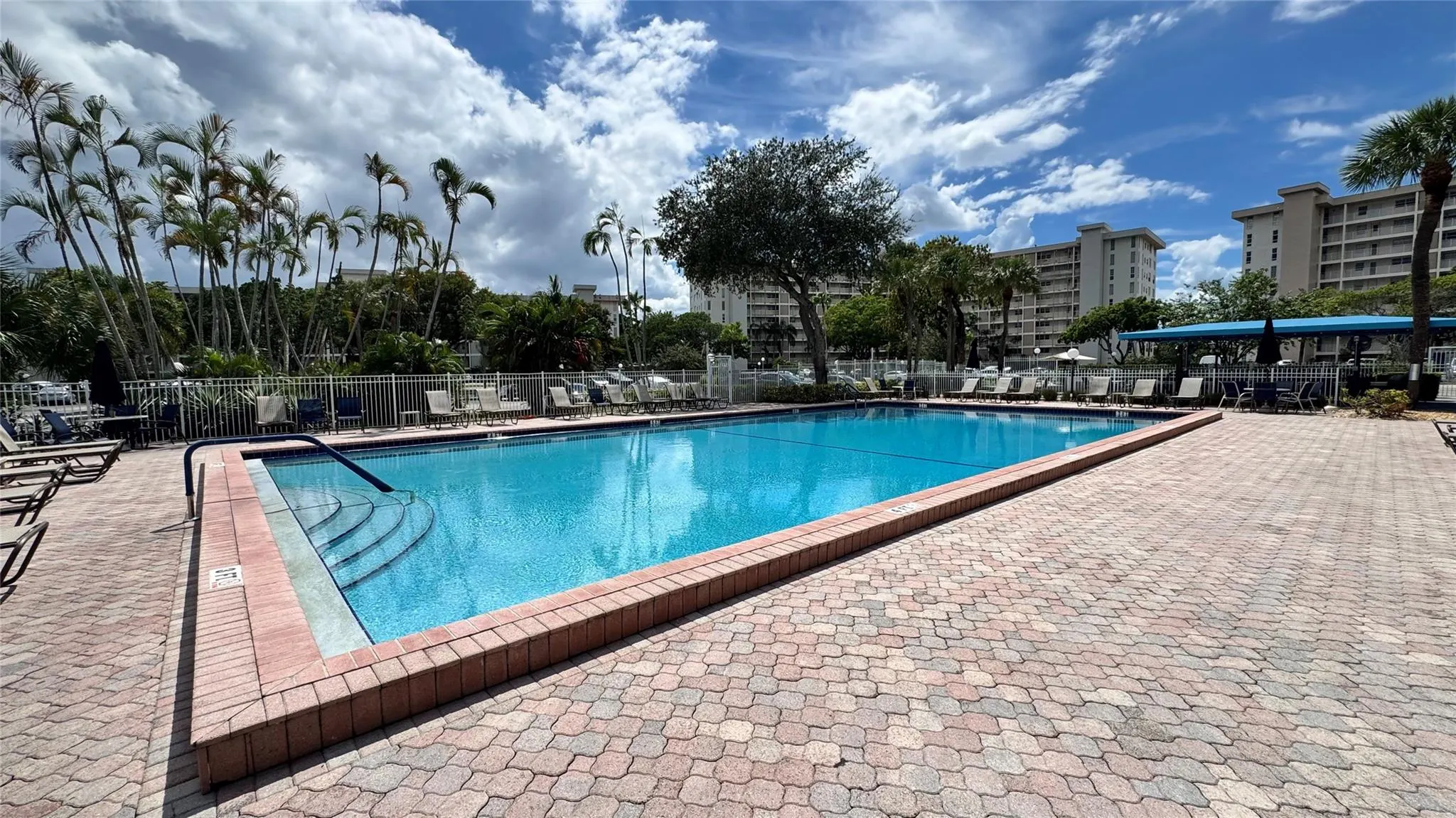 2650 S Course Dr, #401
