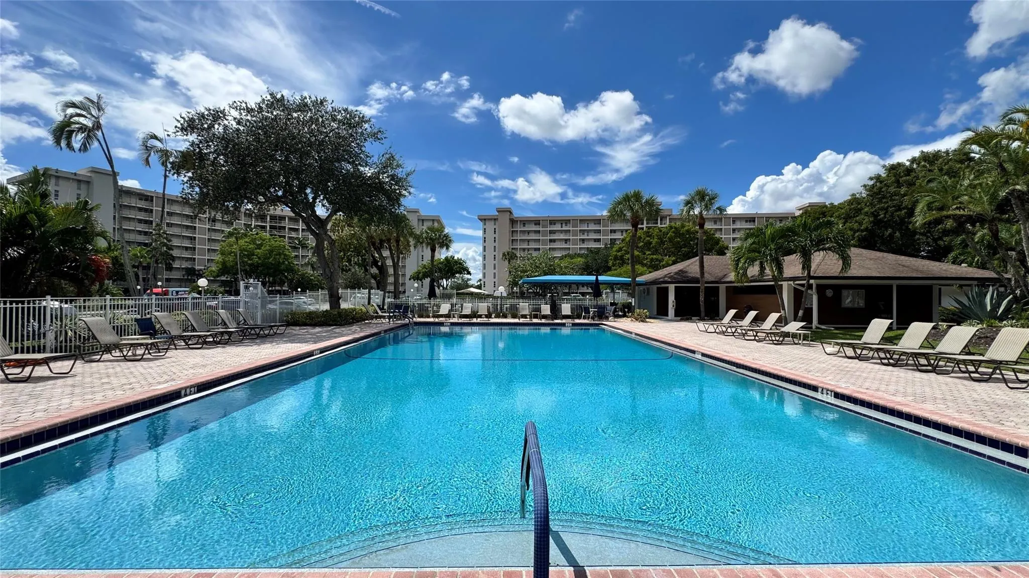 2650 S Course Dr, #401