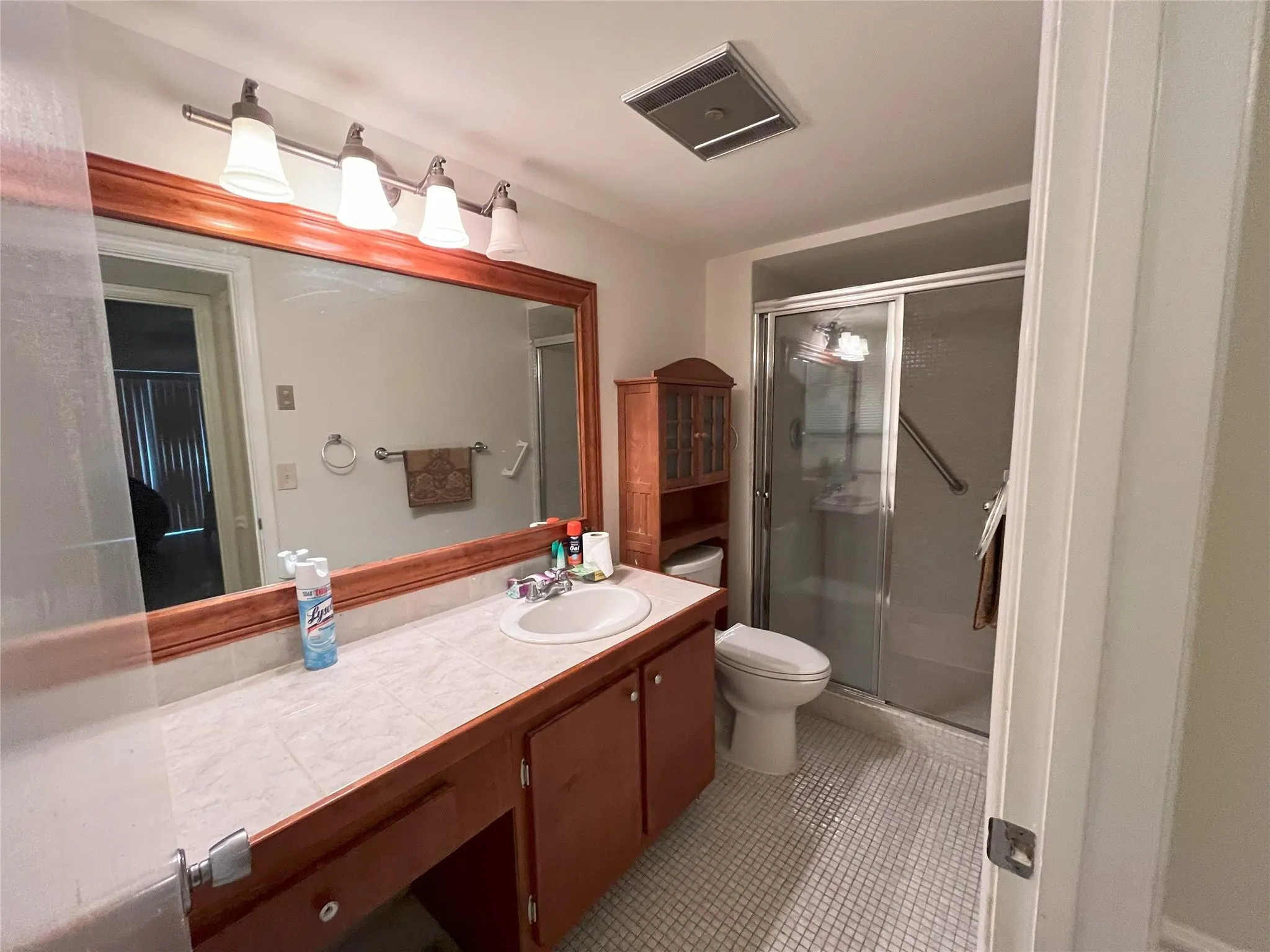 105 Wellington E, #105
