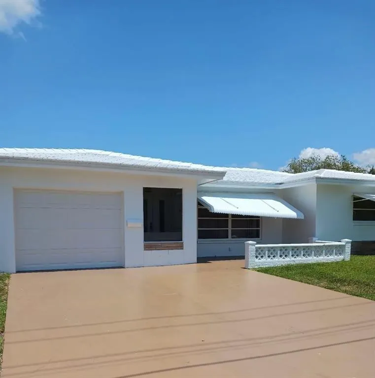 5710 NW 84 Terrace