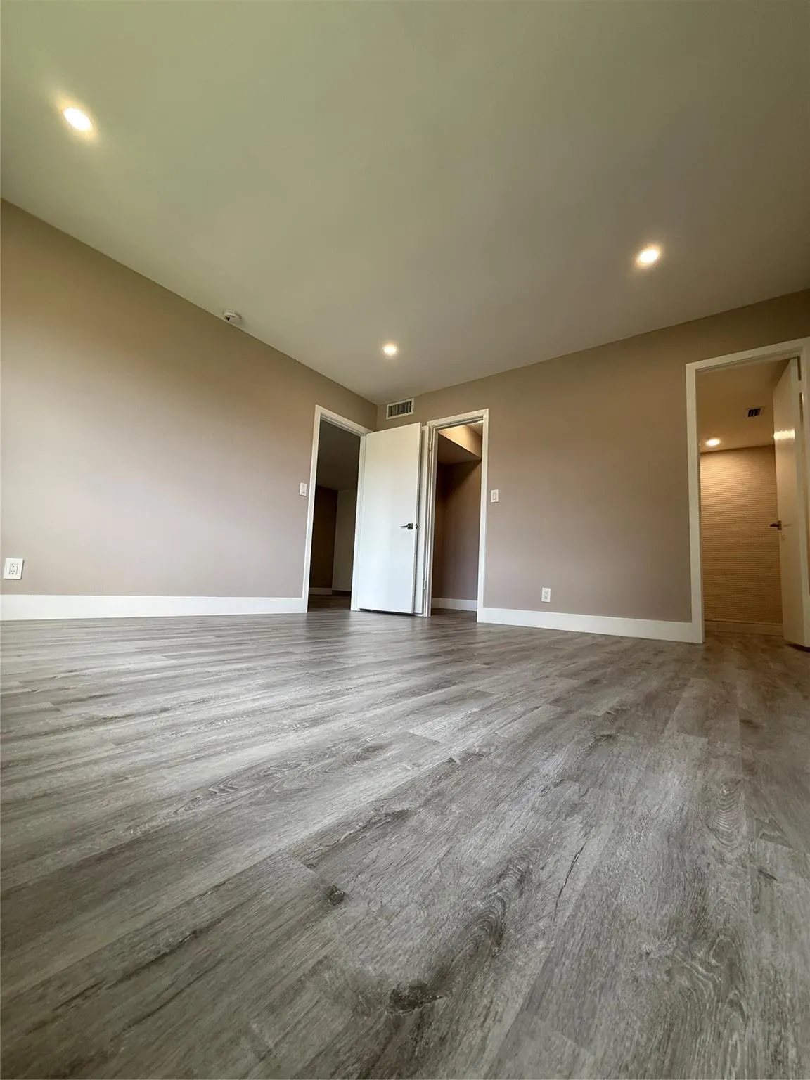8962 S Hollybrook Blvd, #308