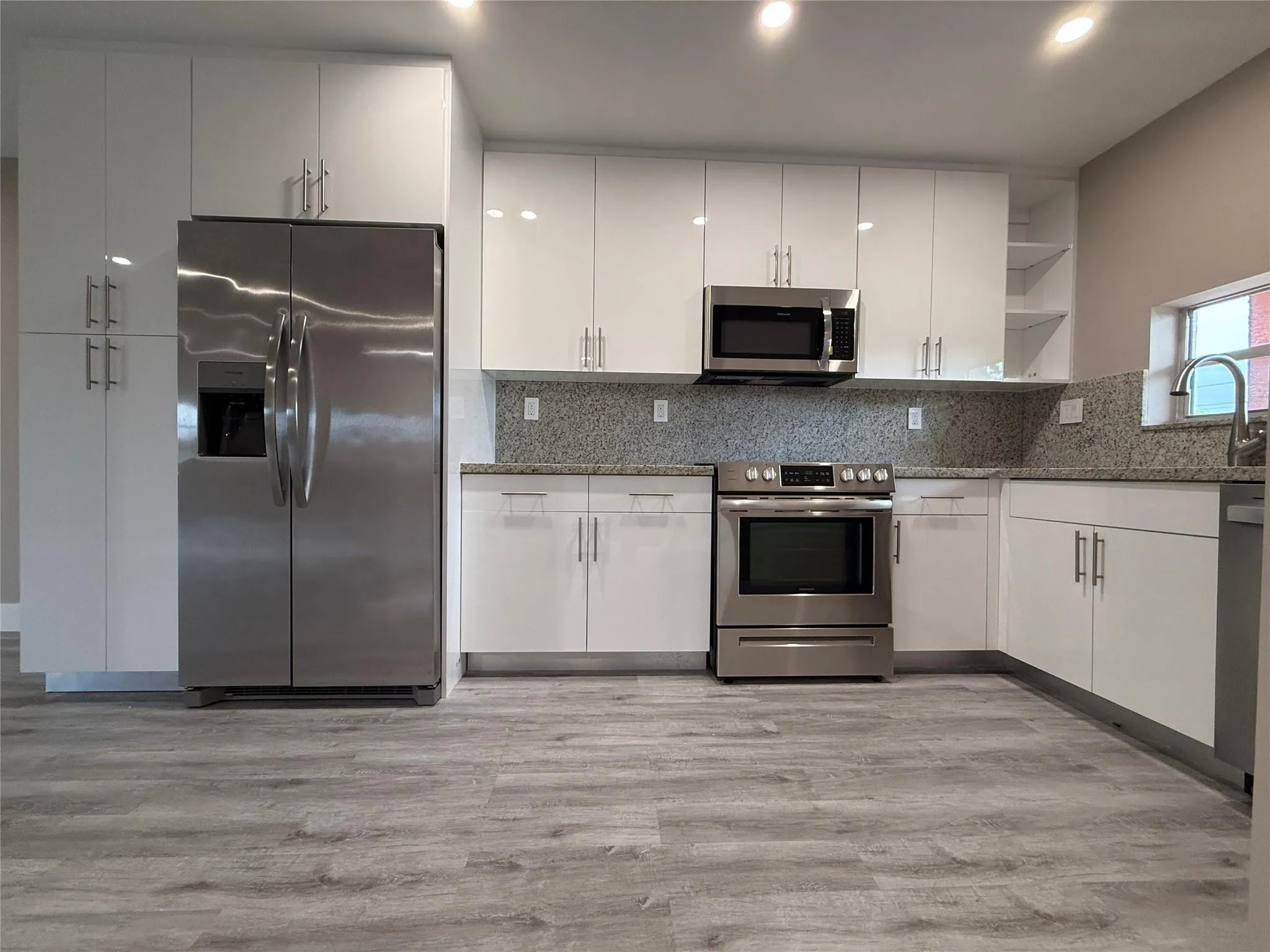 8962 S Hollybrook Blvd, #308