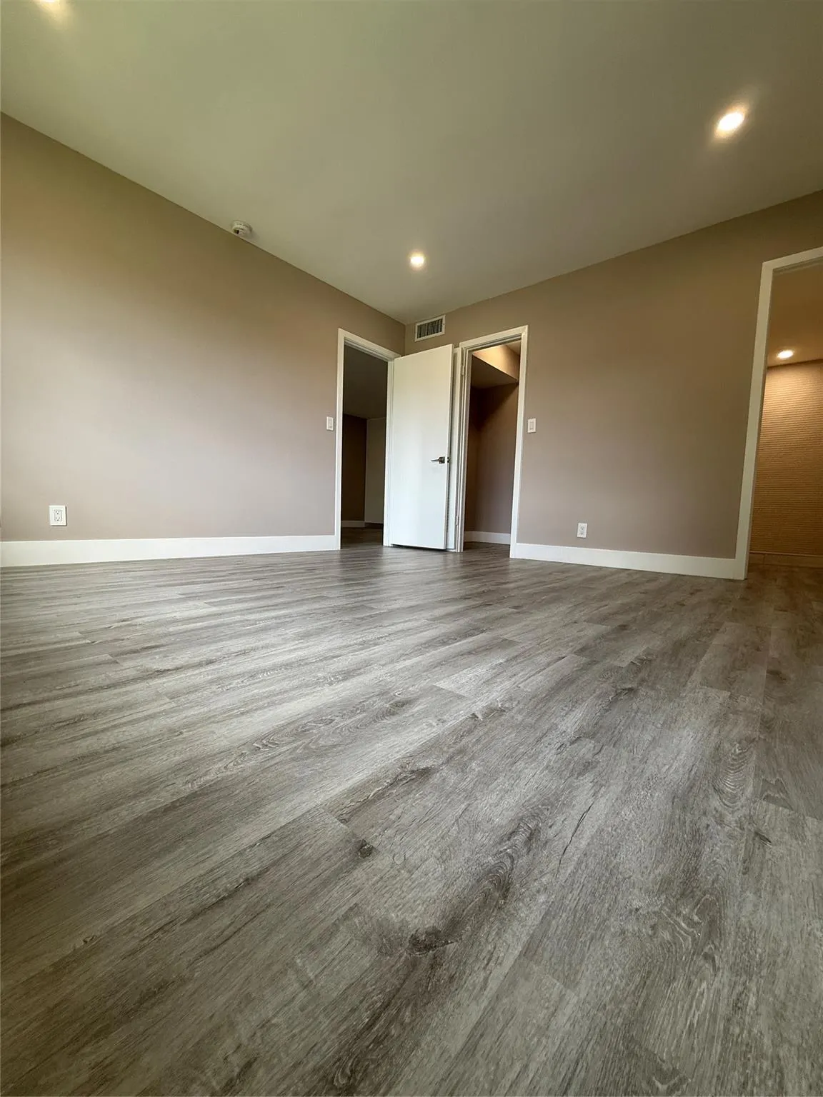 8962 S Hollybrook Blvd, #308