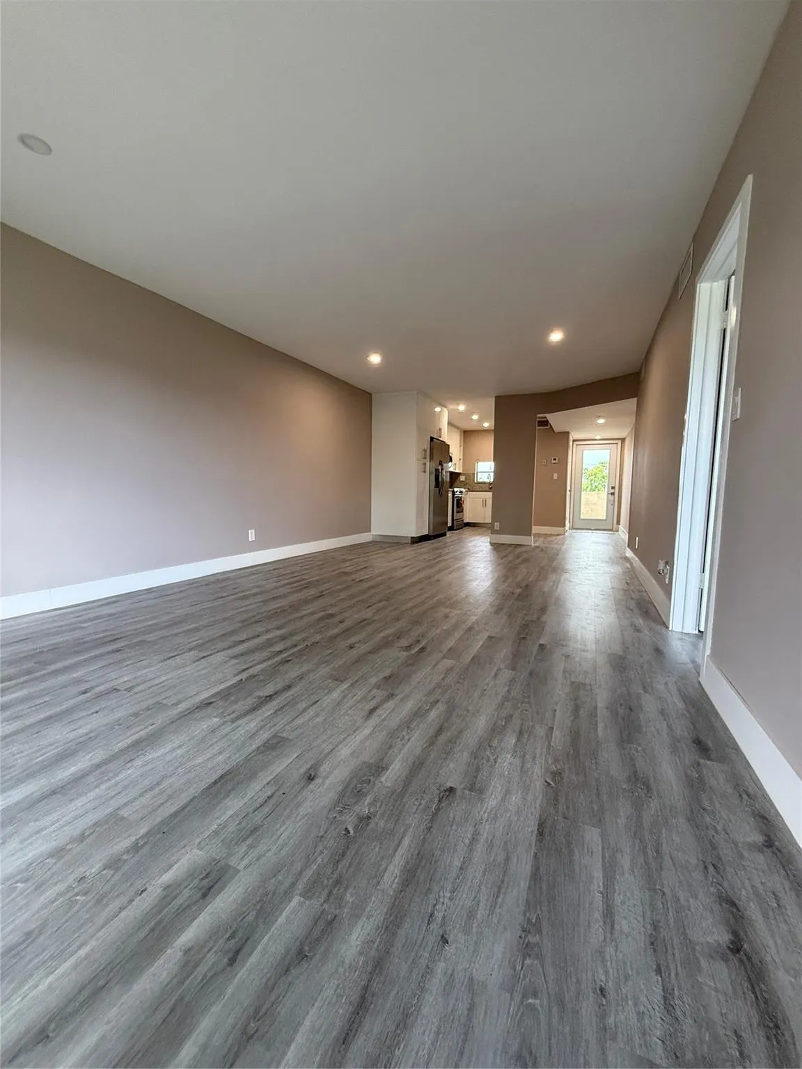 8962 S Hollybrook Blvd, #308