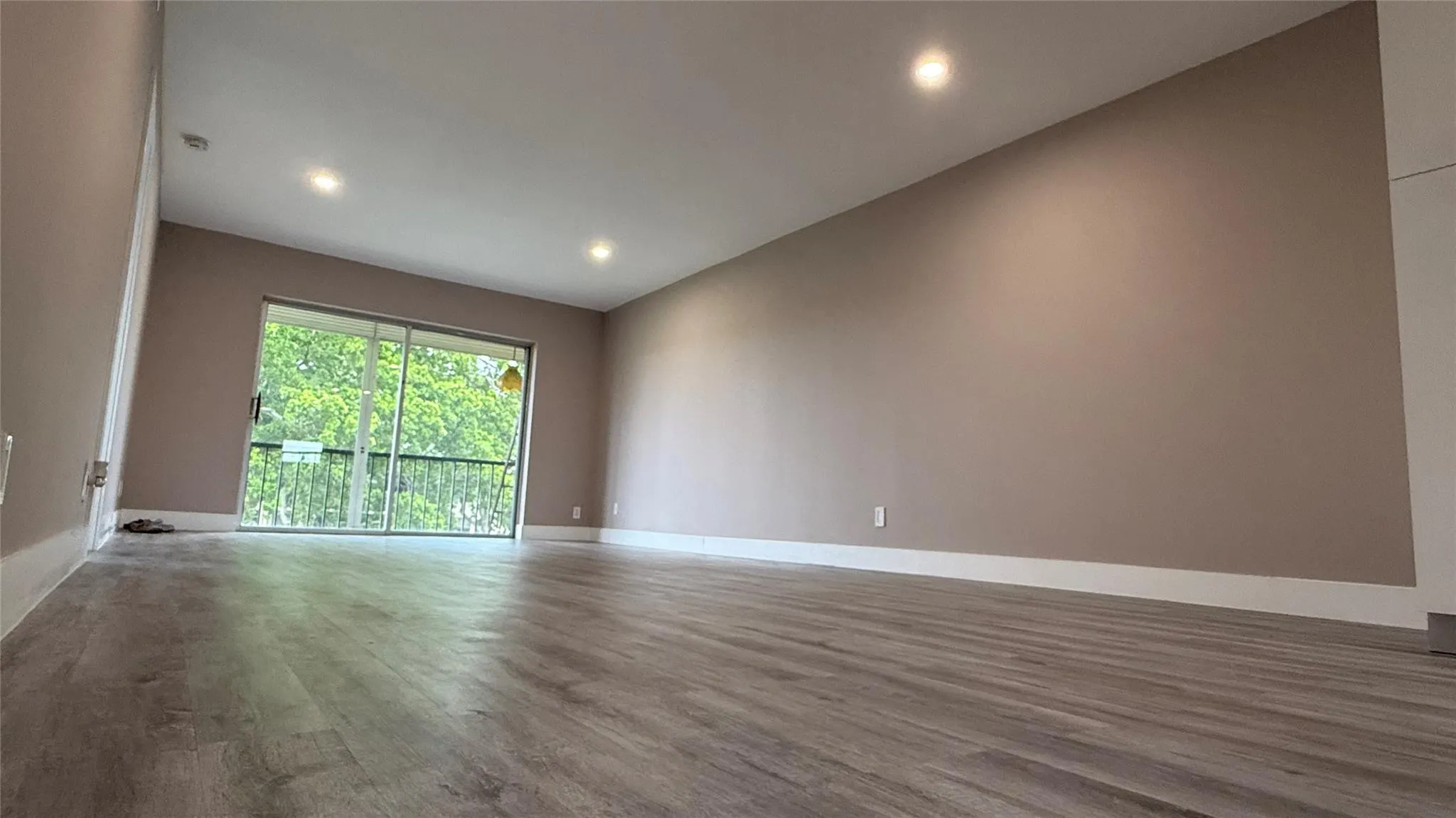 8962 S Hollybrook Blvd, #308