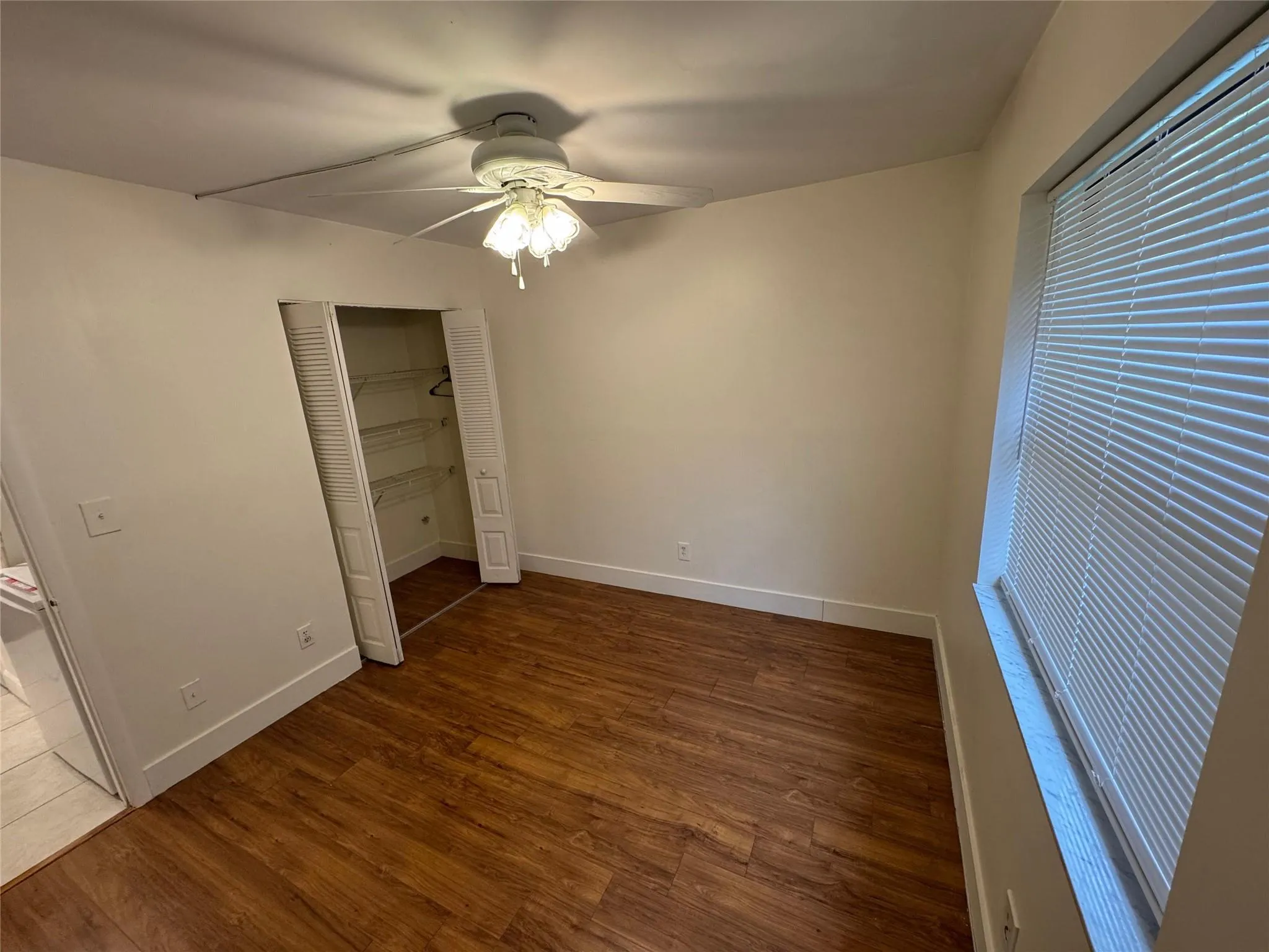 15805 W Waterside Cir, #106