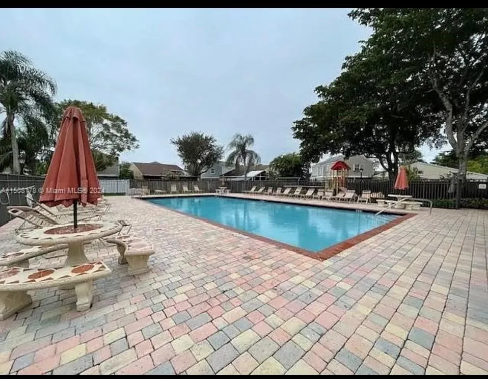 15805 W Waterside Cir, #106