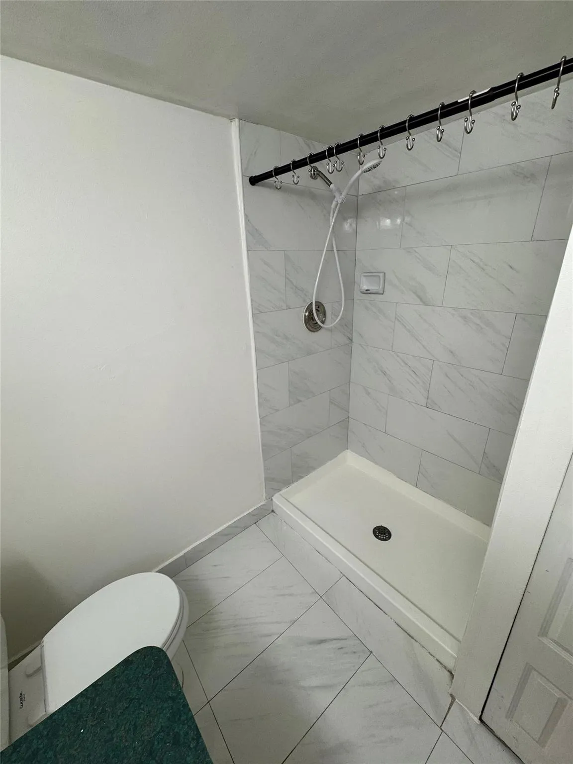15805 W Waterside Cir, #106