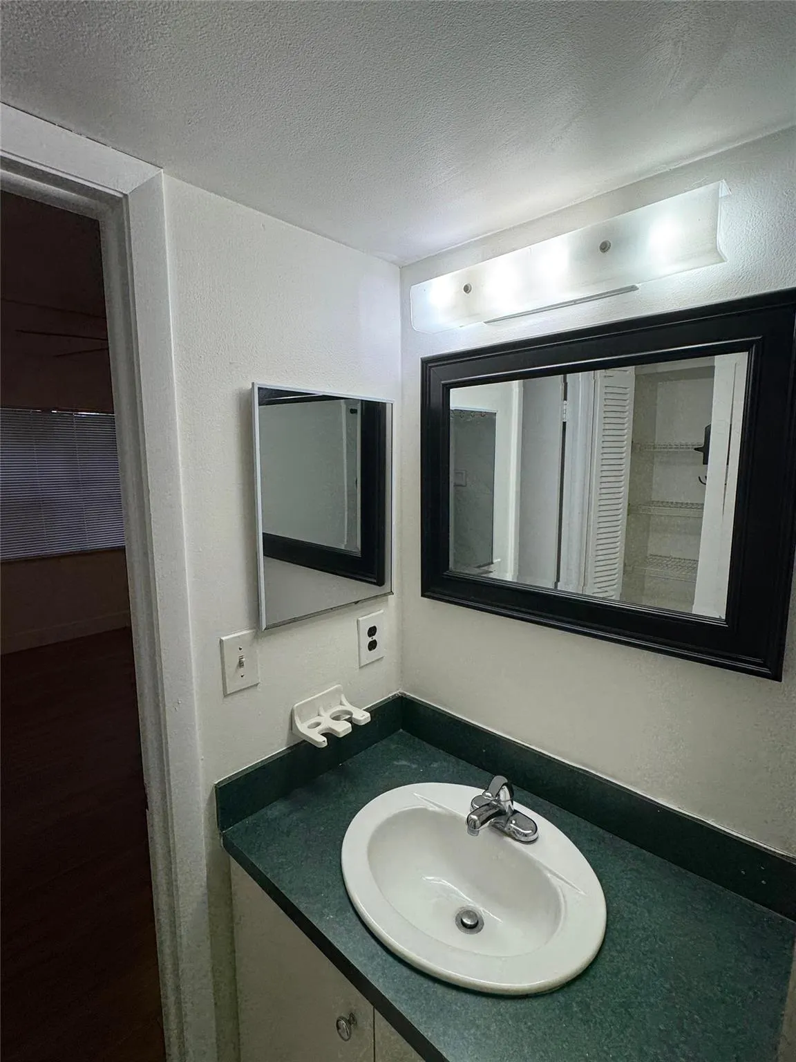 15805 W Waterside Cir, #106