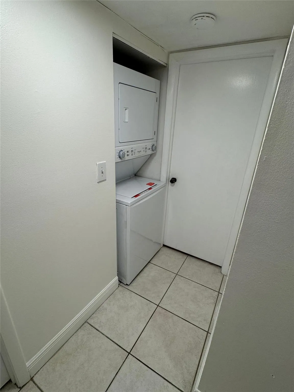 15805 W Waterside Cir, #106